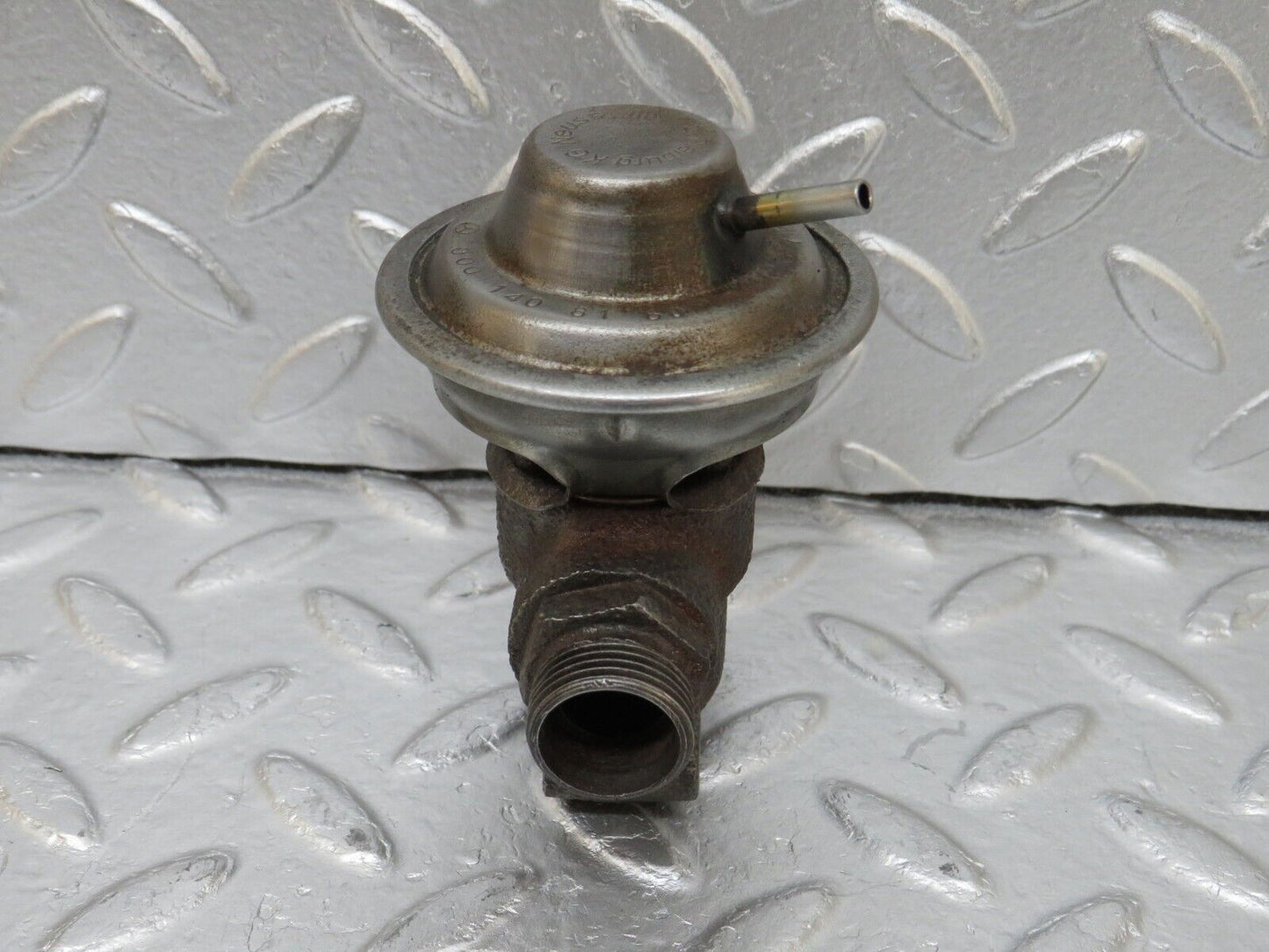 34617 Mercedes-Benz C126 380SEC Exhaust Gas Recirculation Valve EGR 0001408160