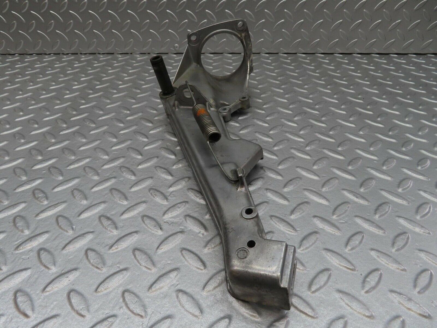 14004 Mercedes-Benz C107 280SLC Brake Pedal Bracket LHD 1072940801