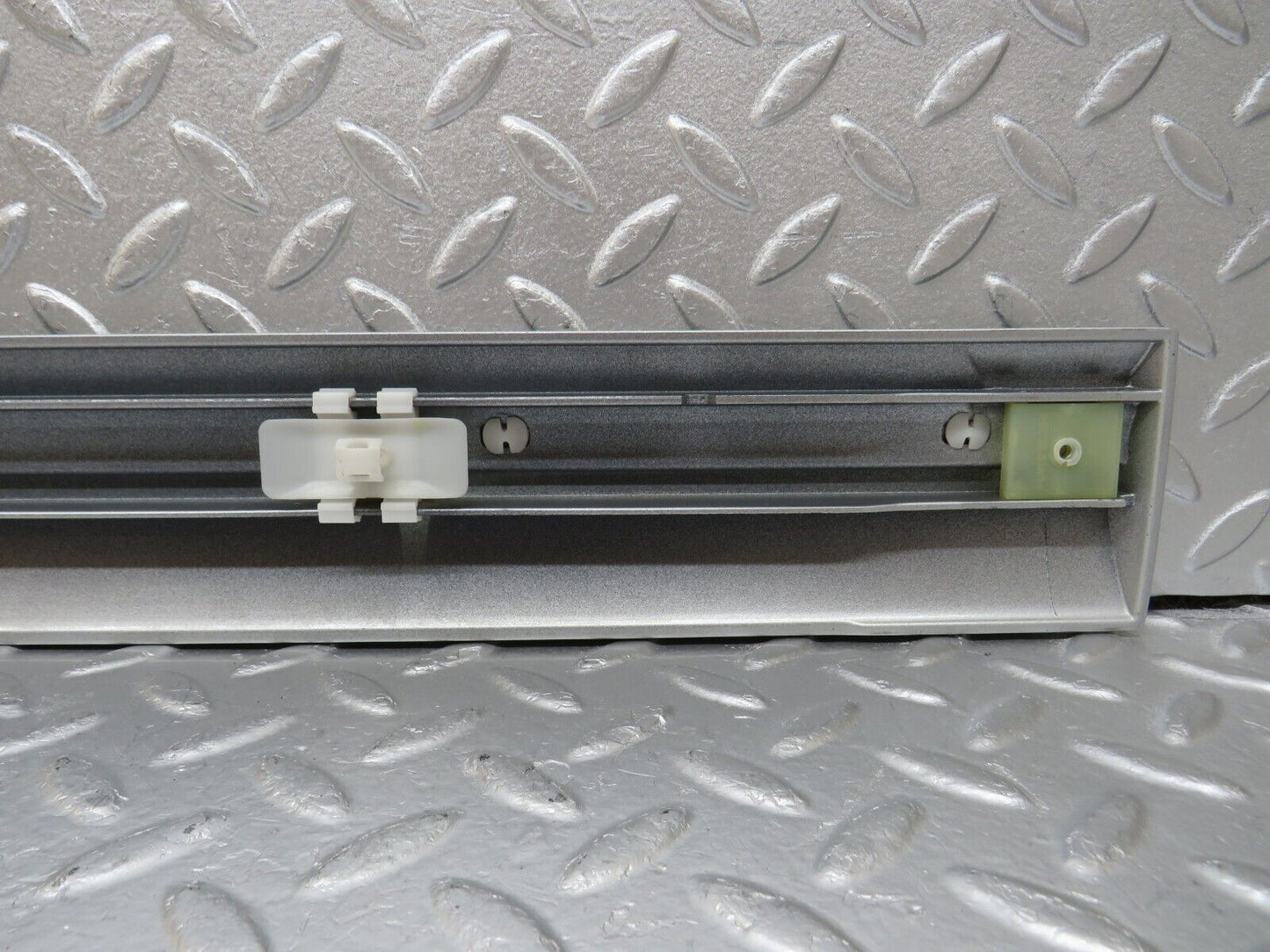 34716 Mercedes-Benz W210 320E Rear Left Door Centre Moulding Trim 2106900582