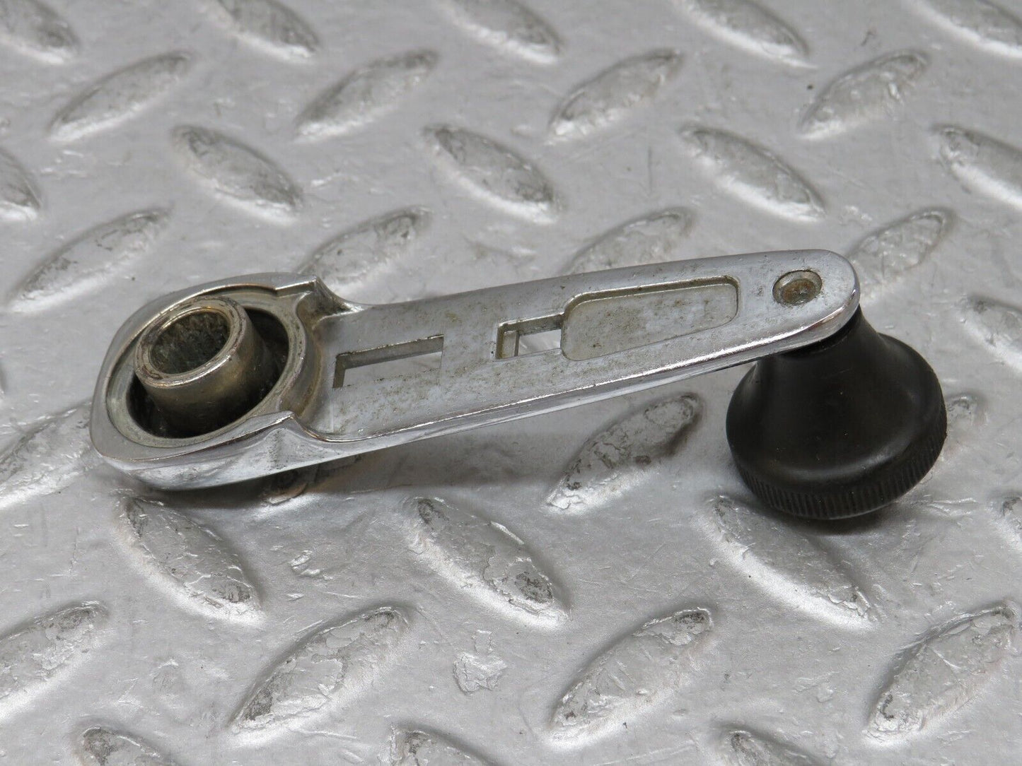 35727 Mercedes-Benz W108 Window Lifter Crank Handle