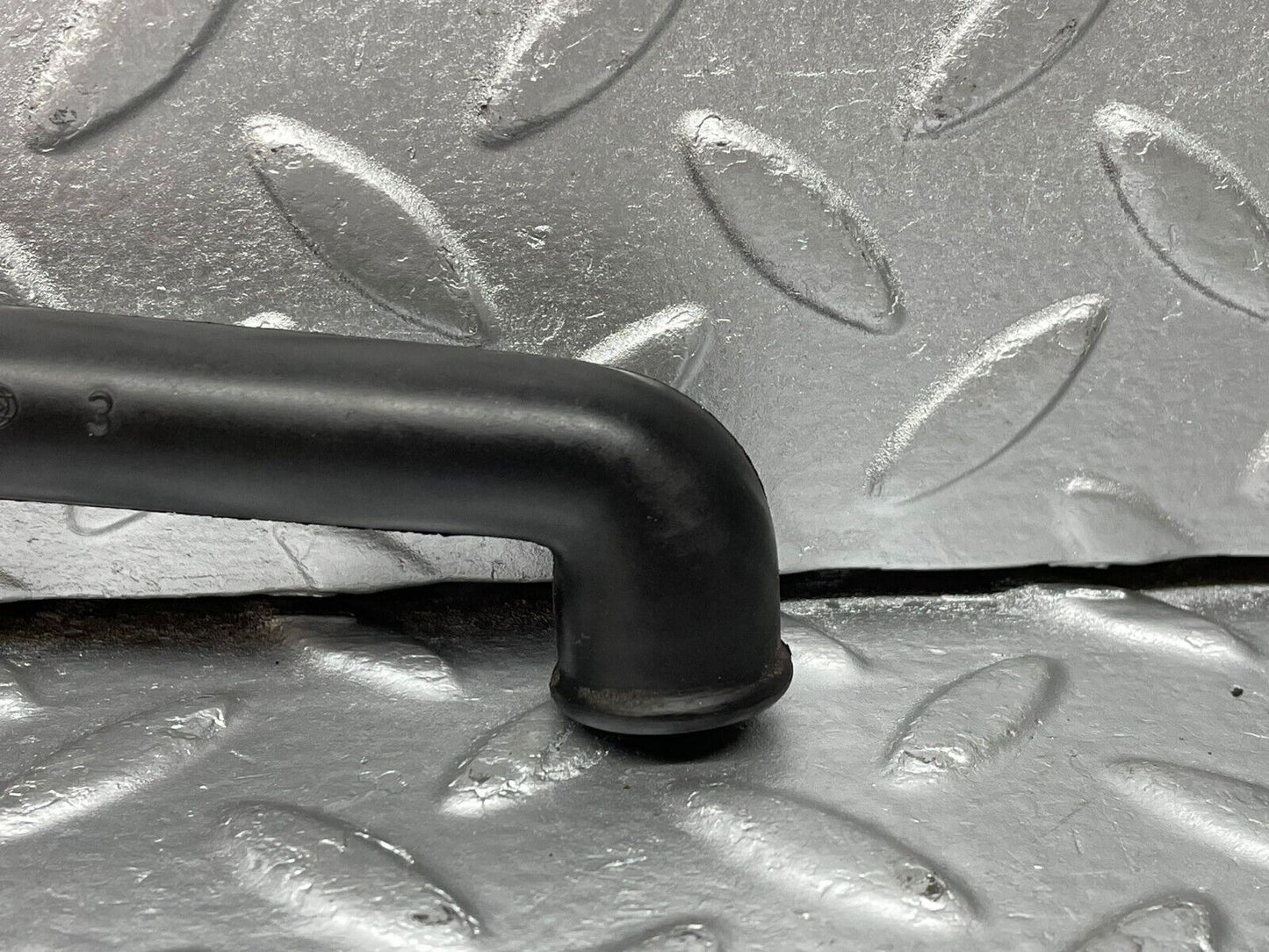 39774 Mercedes-Benz R107 350SL Crankcase Breather Hose Pipe 1160940591