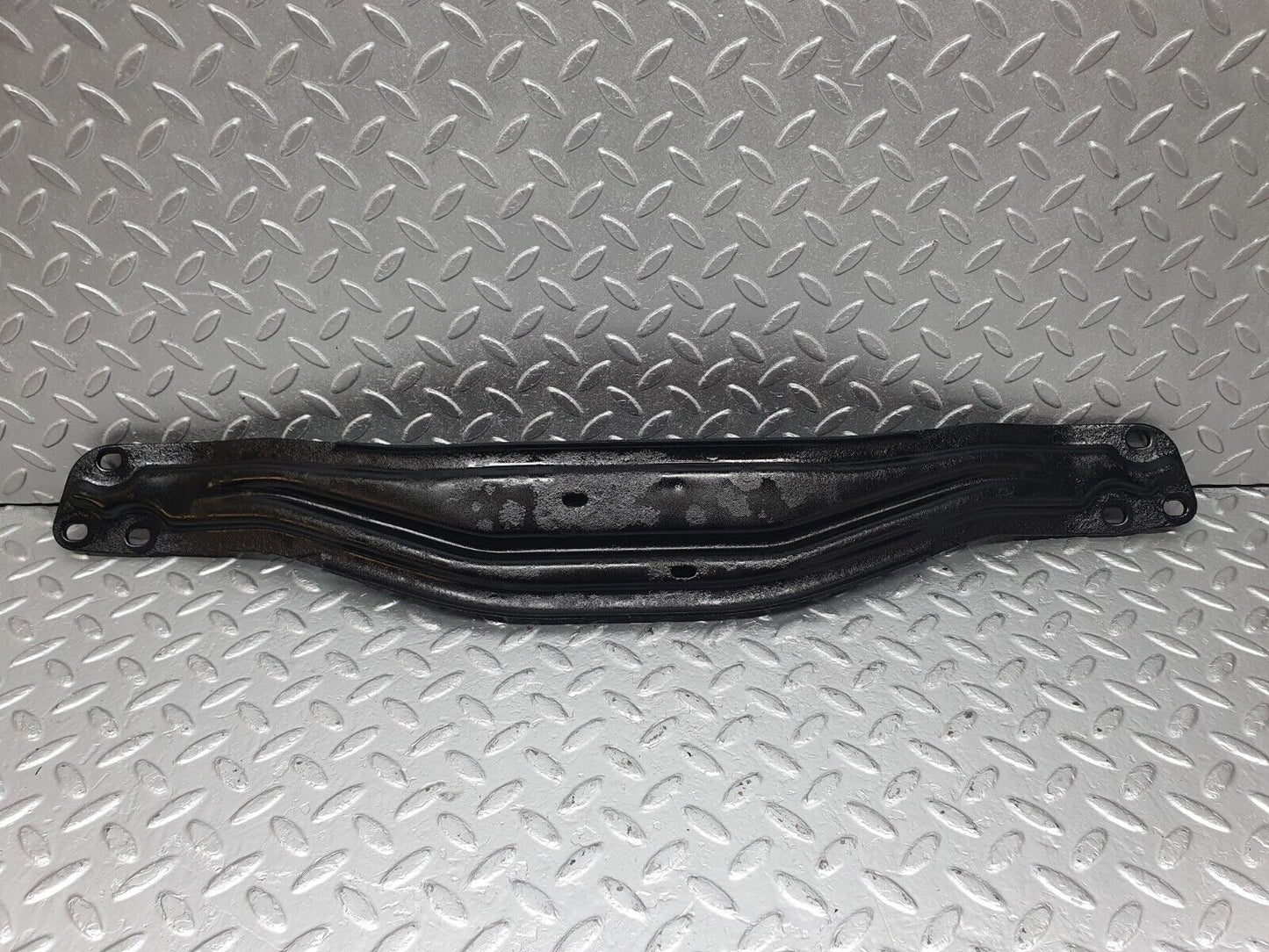 43511 Mercedes-Benz C126 380SEC Coupe Gearbox Mount Bracket