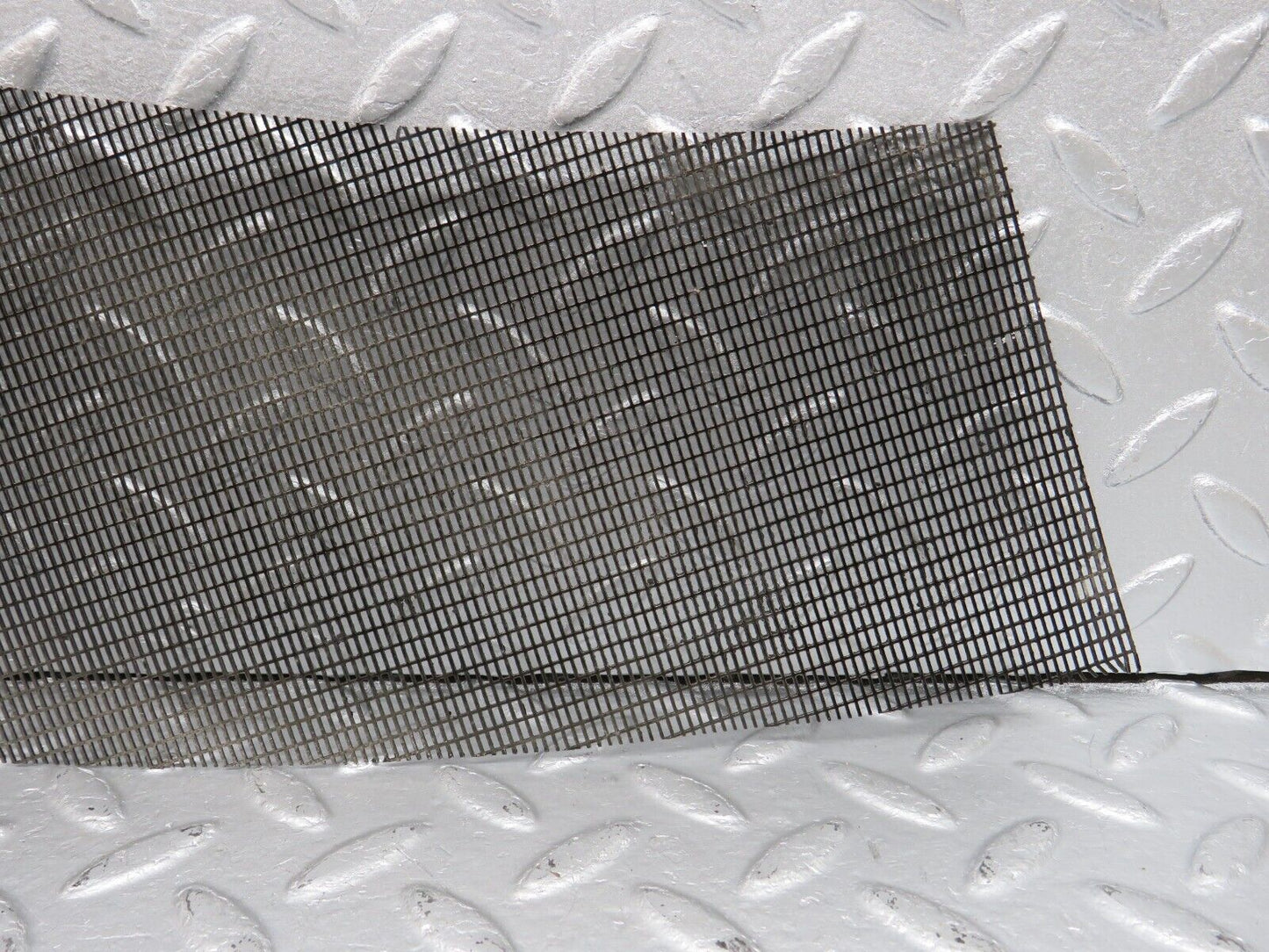 40080 Mercedes-Benz R107 350SL Air Intake Grill Right Side