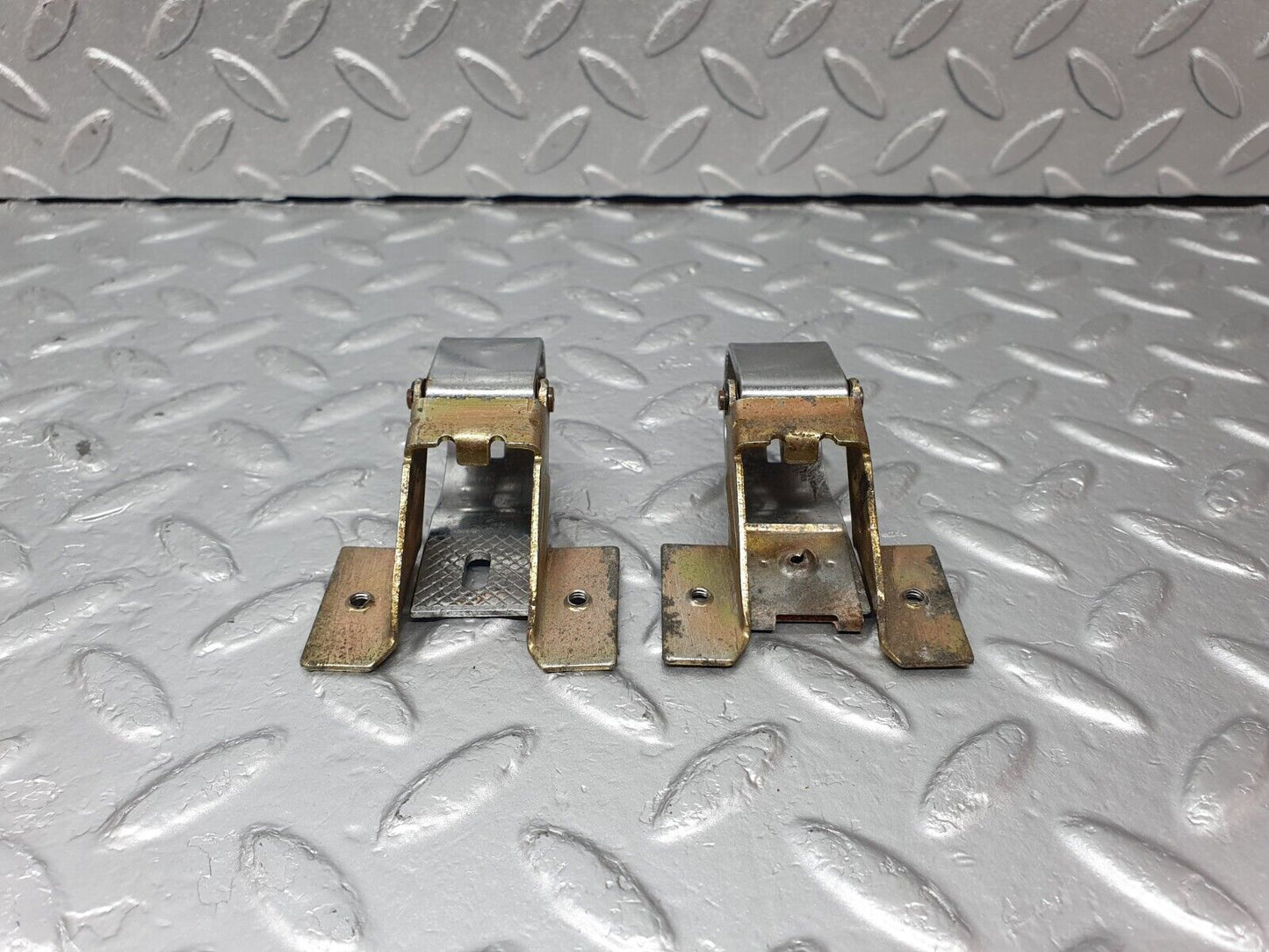 43370 Mercedes-Benz W108 280SE Glove Box Door Hinge 2X