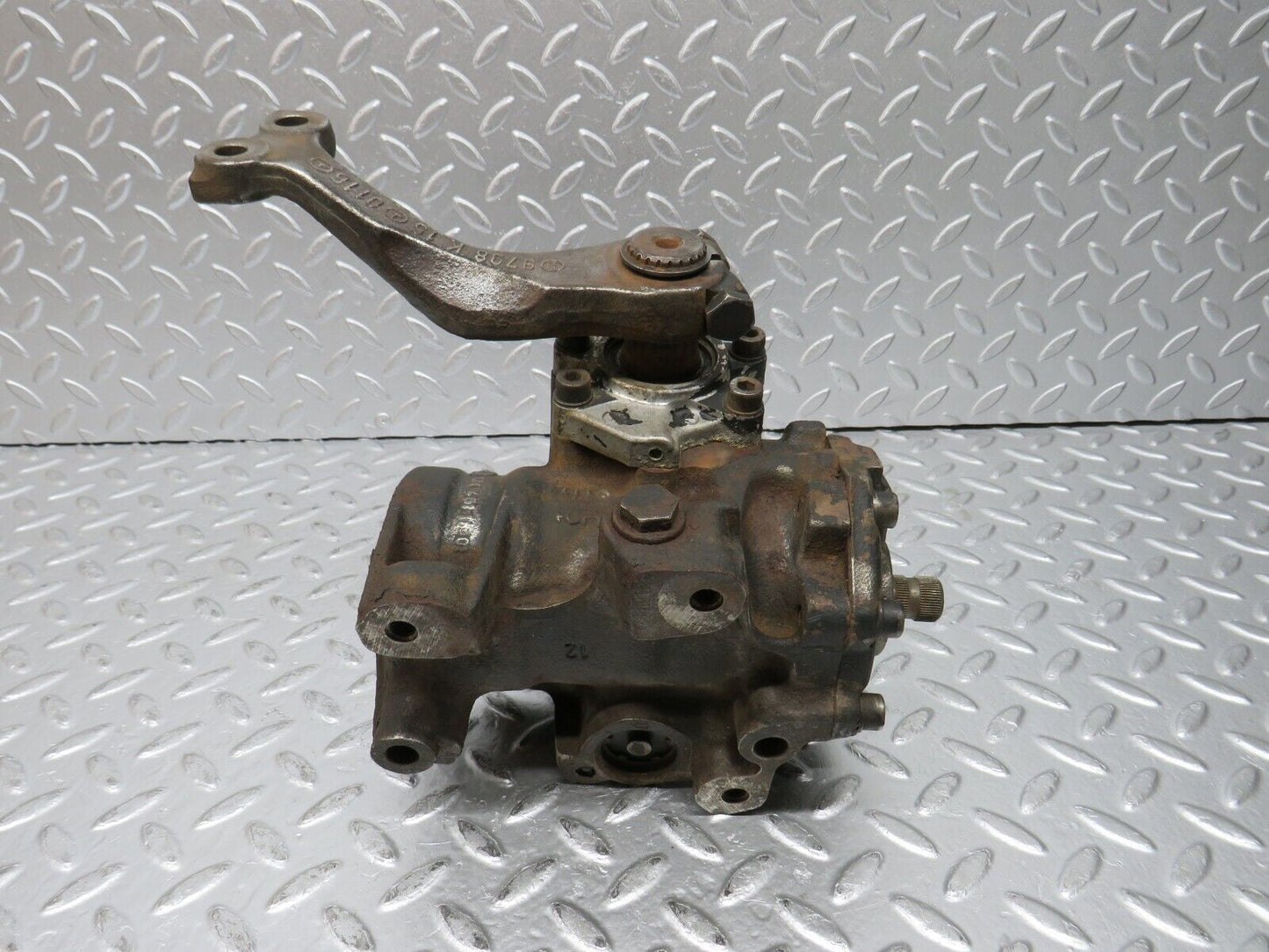 31859 Mercedes-Benz W201 190LE Steering Box Steering Rack 1244611601