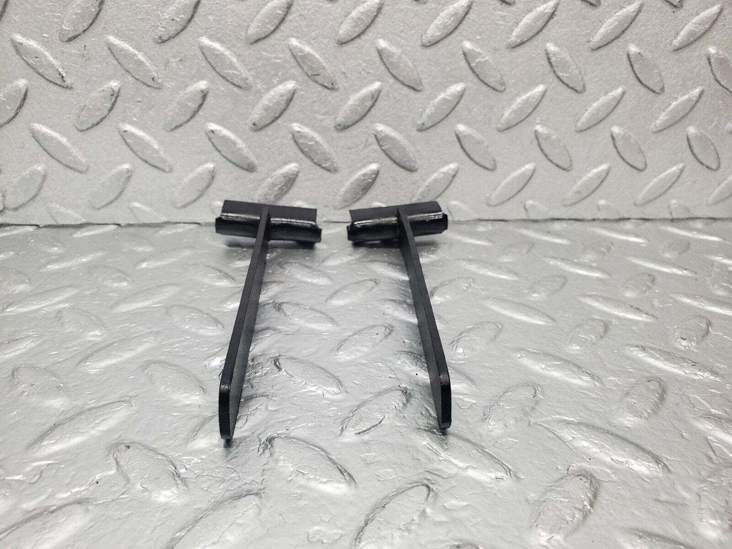 46130 Mercedes-Benz W105 PONTON Trunk Lid Hinge Spring