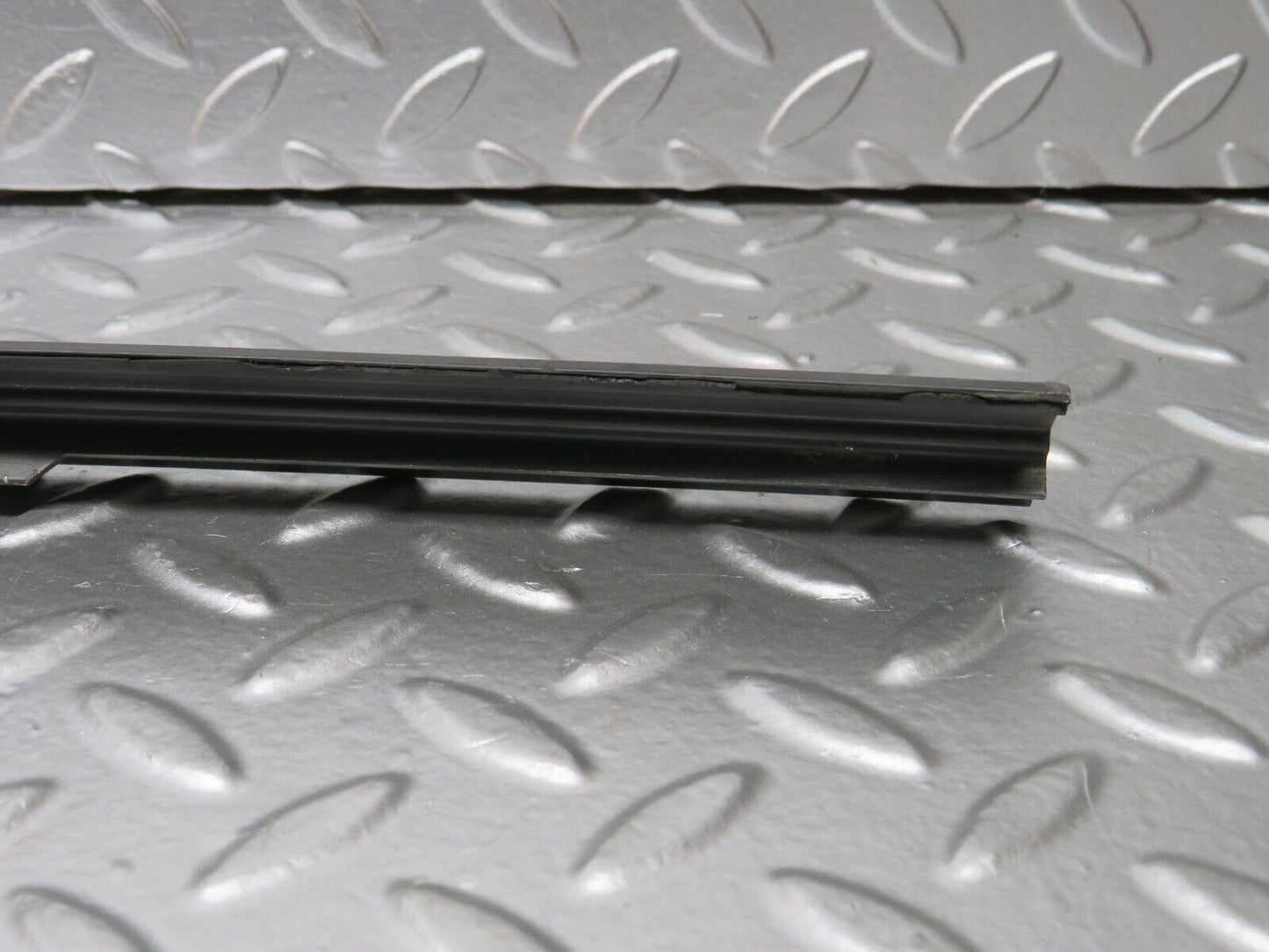 25164 Mercedes-Benz W201 190D Windscreen Lower Moulding Trim Left