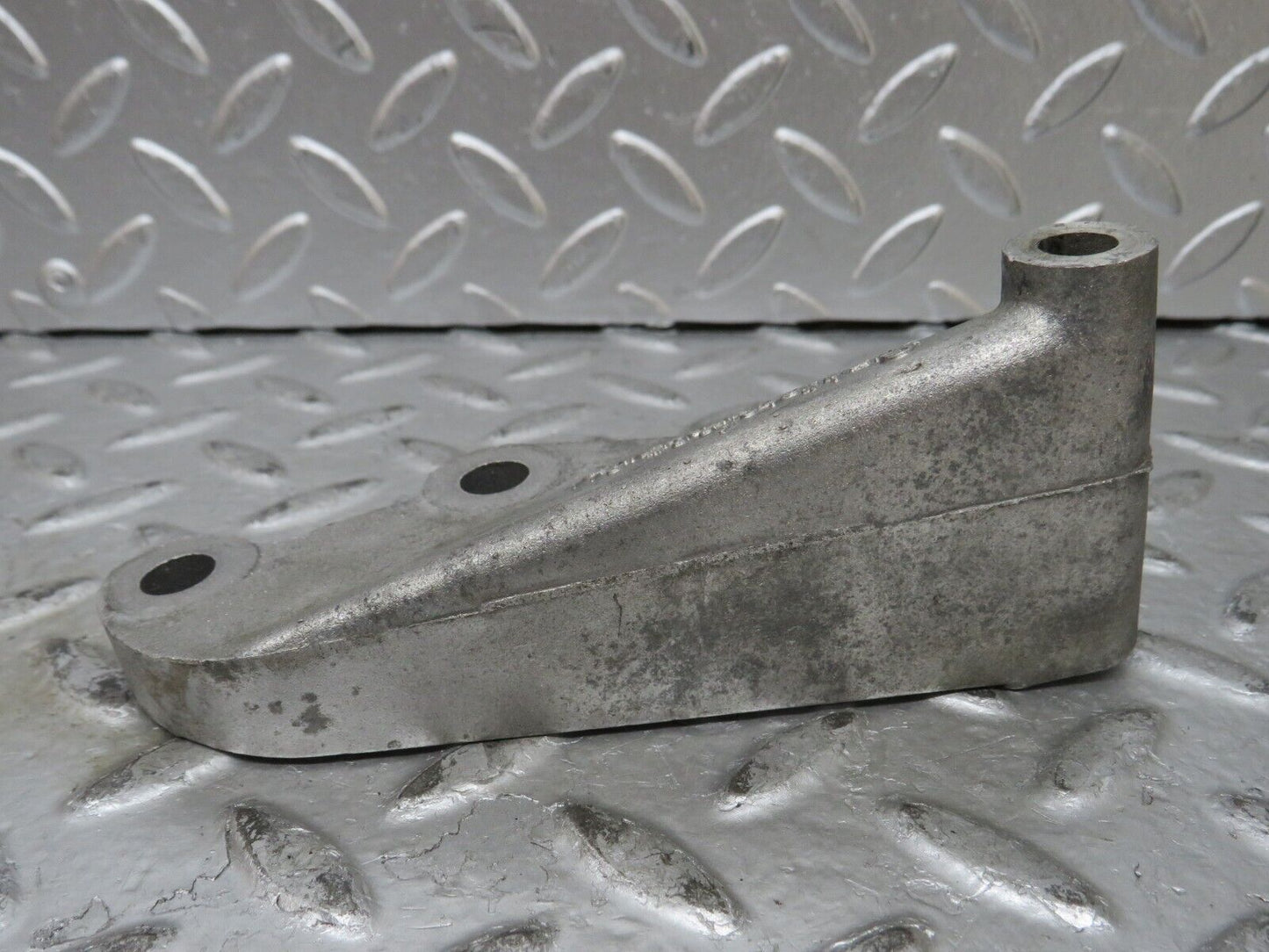 27395 Mercedes-Benz W123 280E Power Steering Pump Bracket 1104663141