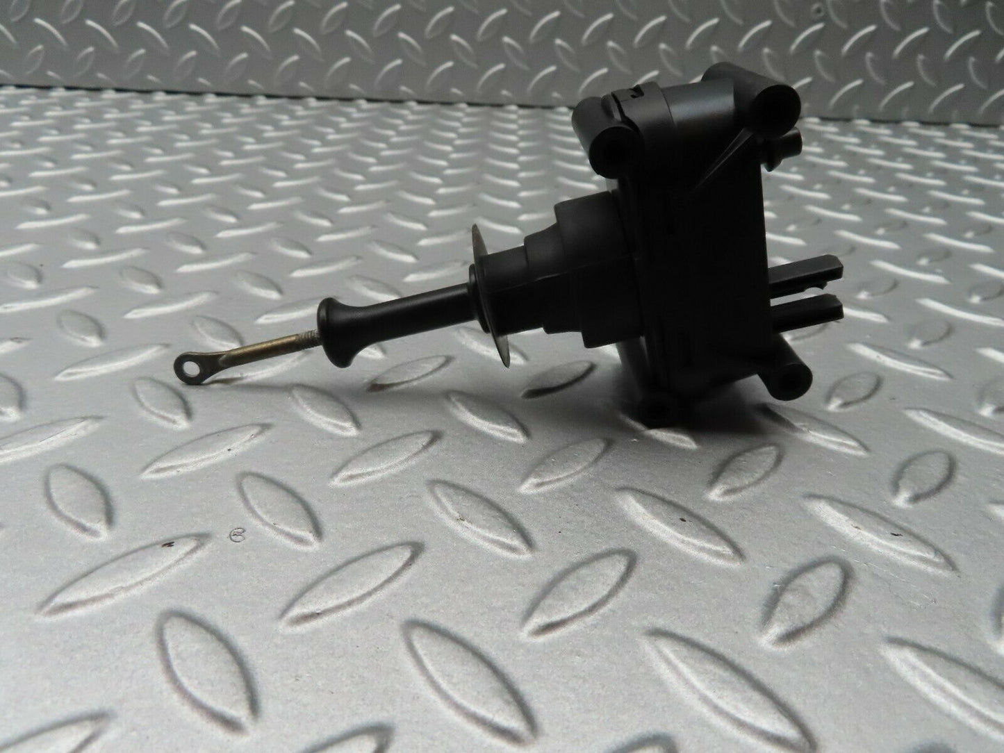 5297 Mercedes-Benz W124 230E Door Lock Vacuum Actuator Rear Left