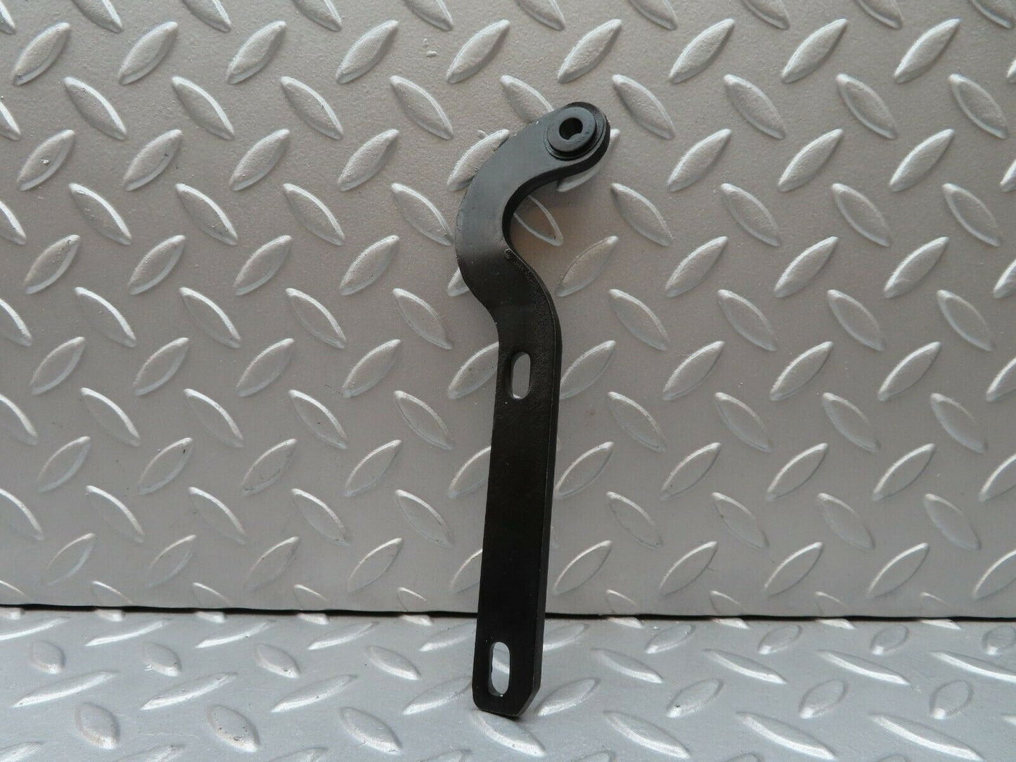 3620 Mercedes-Benz W108 280SE Right Bonnet Hinge Support
