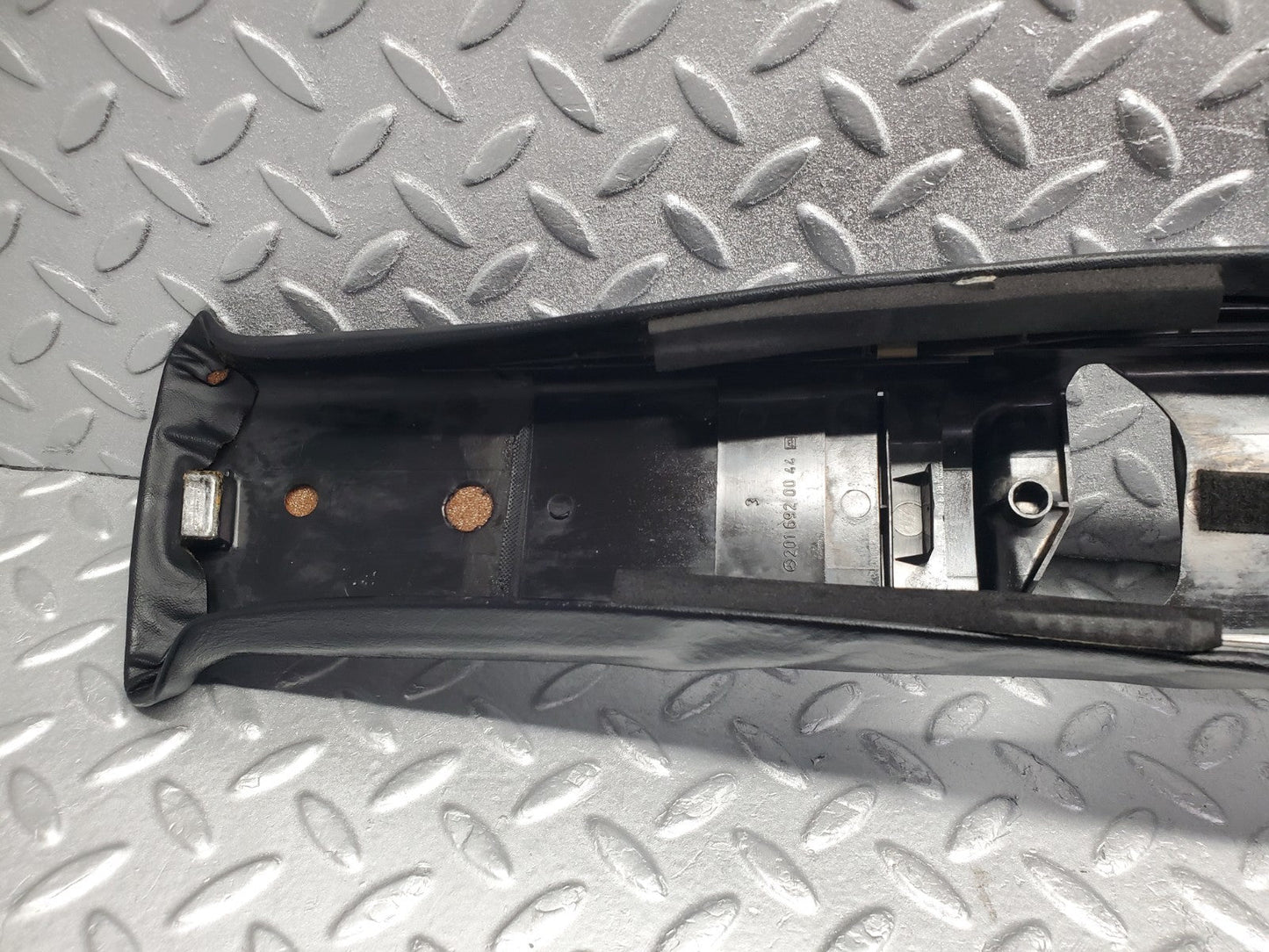 W201 Baby Benz b pillar cover left used OEM