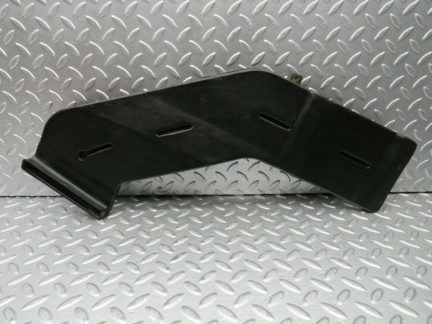 22689 Mercedes-Benz C107 450SLC Coupe Air Duct Vent Right Side 1078310446