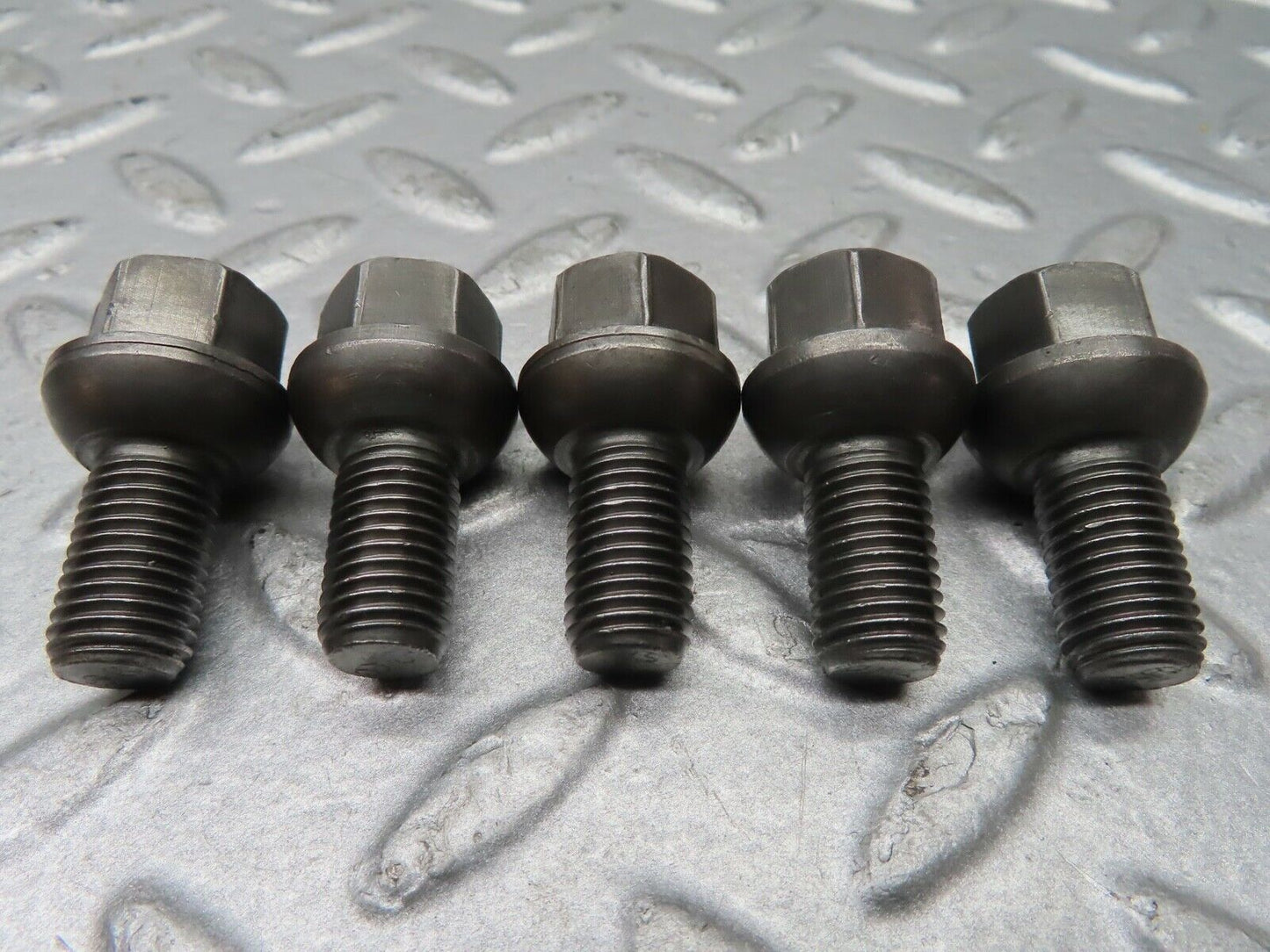 20535 Mercedes-Benz 5x Alloy Wheel Lug Bolt M12x1.5