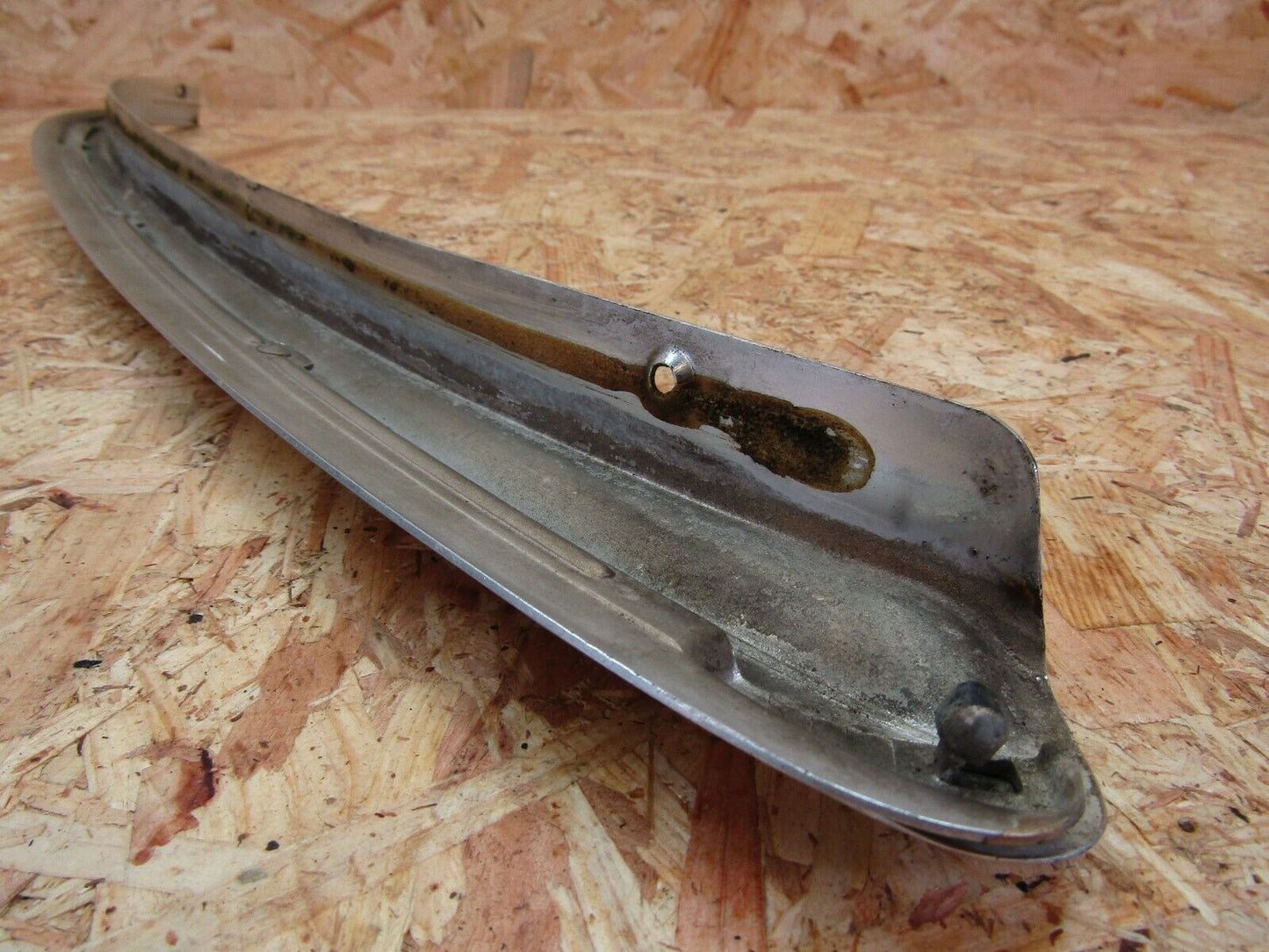2177 Mercedes-Benz W116 350SE Rear Left C Pillar Crome Moulding