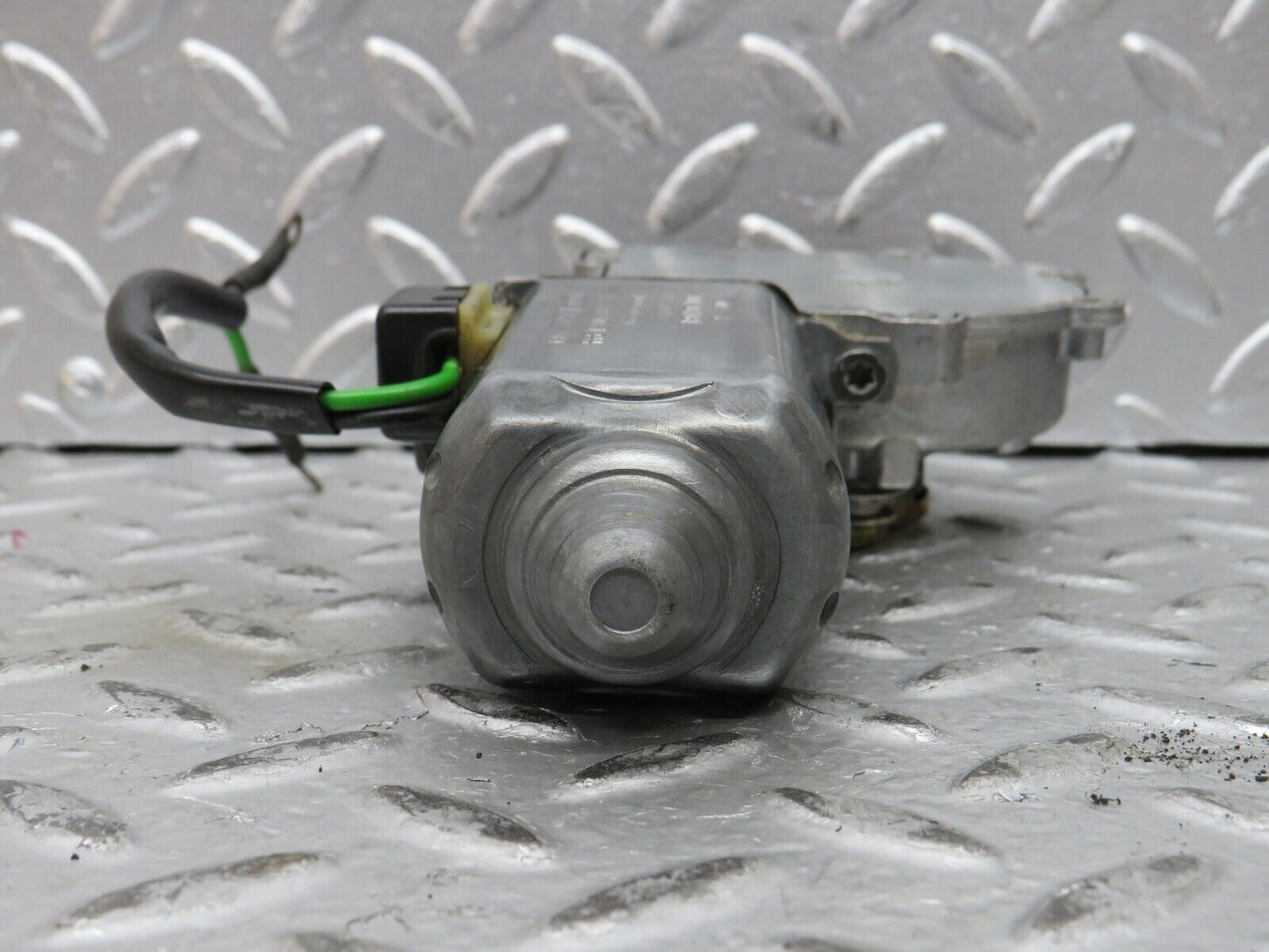 27662 Mercedes-Benz S124 300TE Window Regulator Motor Right Bosch 0130821285