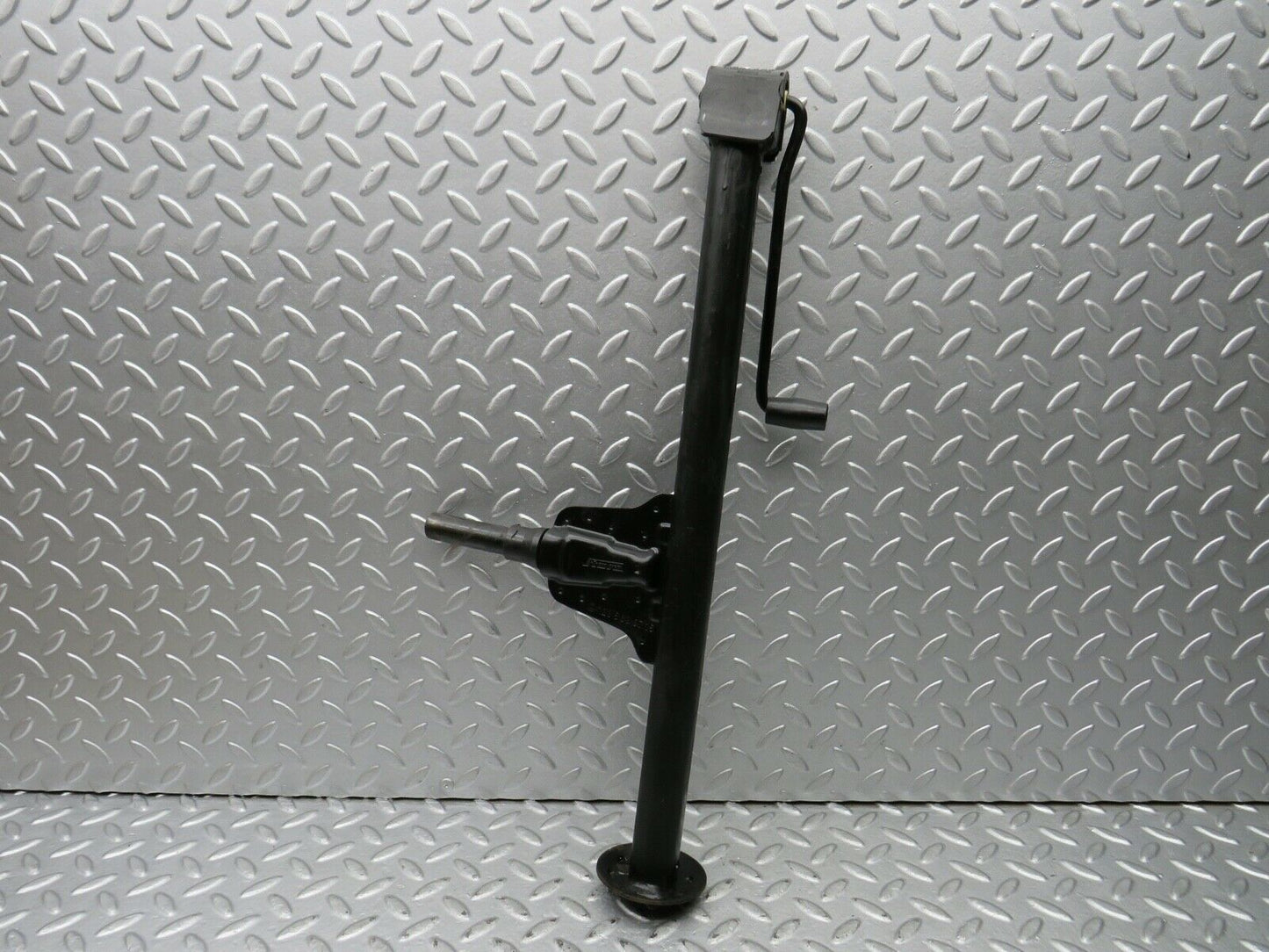 21783 Mercedes-Benz W126 300SE Car Jack 1235830715