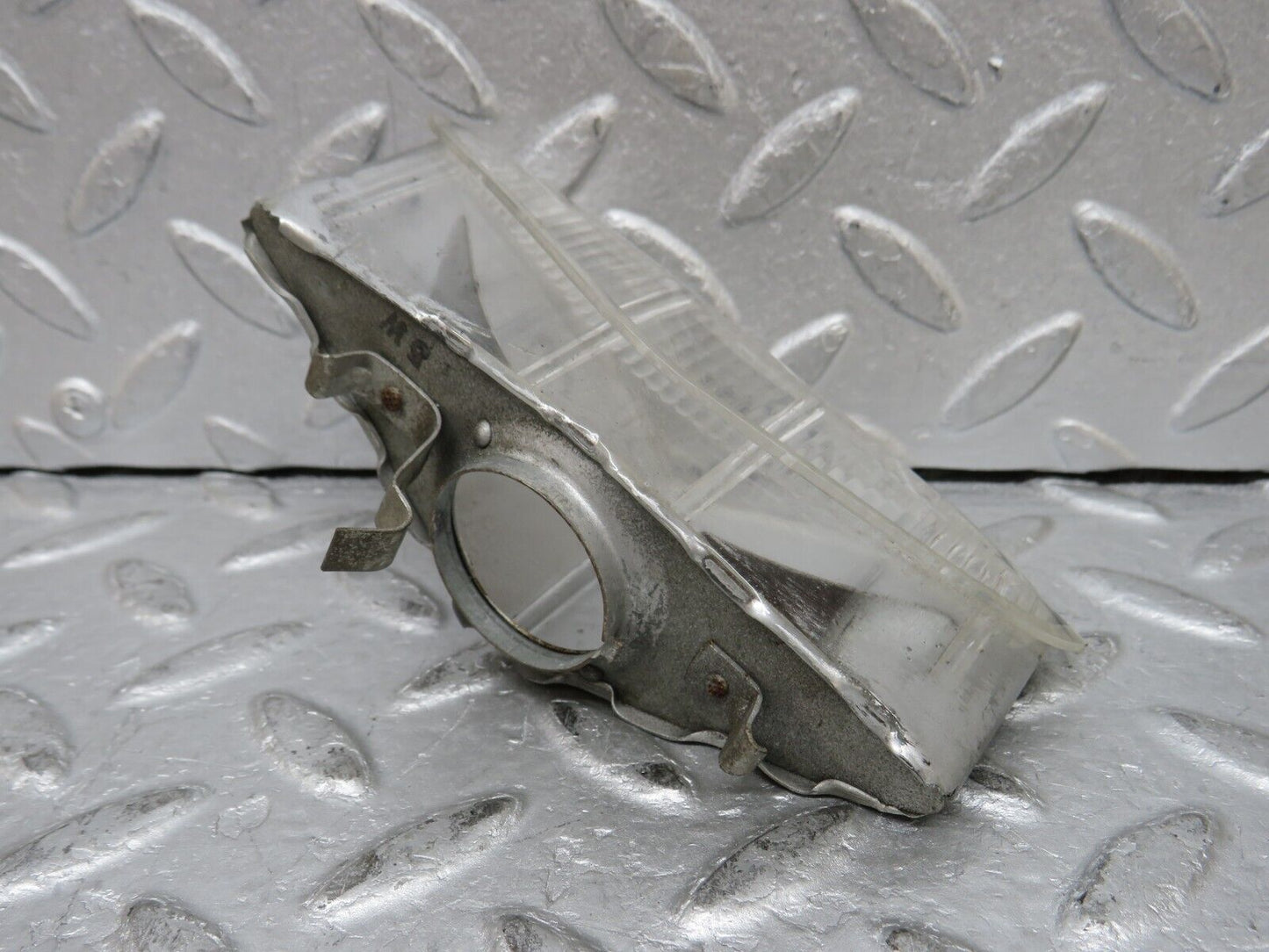 37380 Mercedes-Benz W109 300SEL Headlight Parking Light Left Side K33392