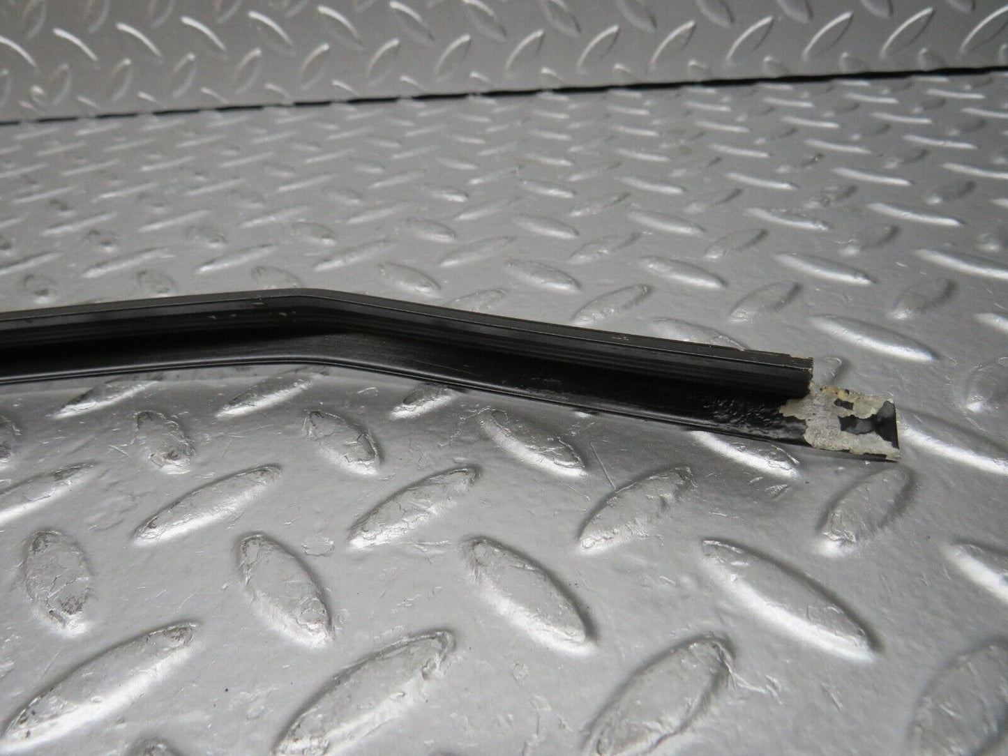 31867 Mercedes-Benz W201 190LE Rear Windscreen Frame