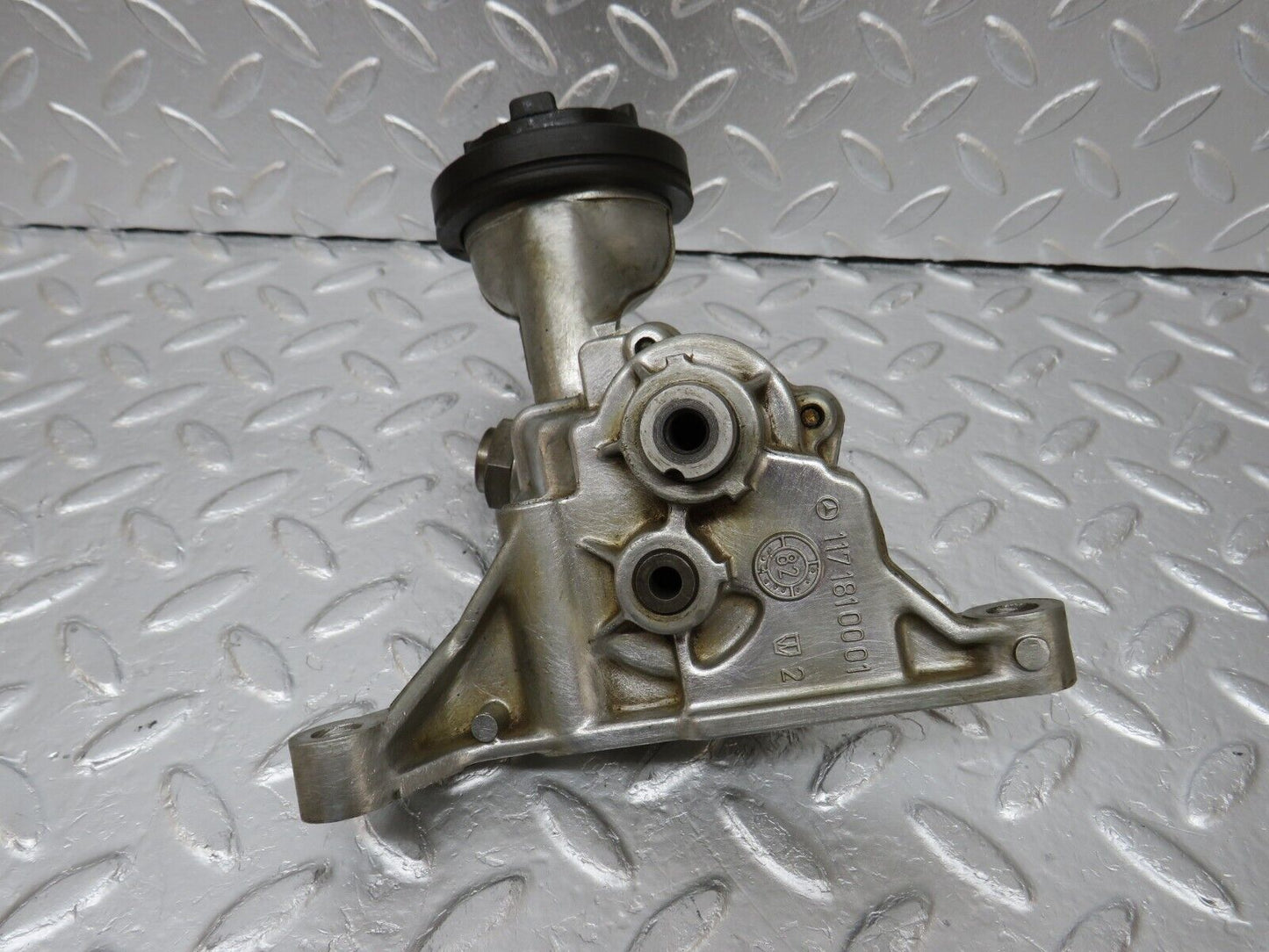 34616 Mercedes-Benz C126 380SEC Coupe Oil Pump 1171810001 1171860001