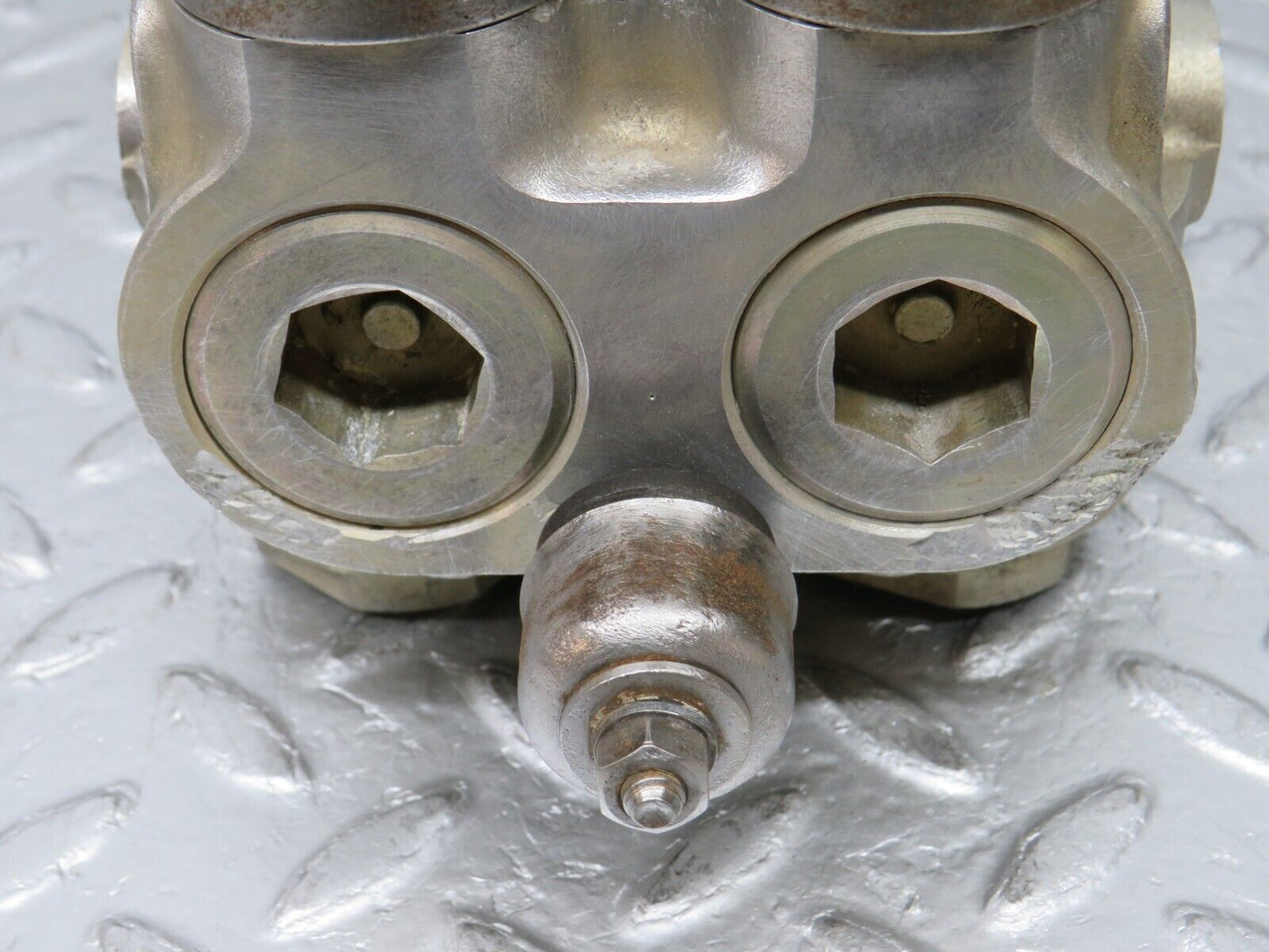 34371 Mercedes-Benz C126 380SEC Coupe ABS Pump Bosch 0265200003