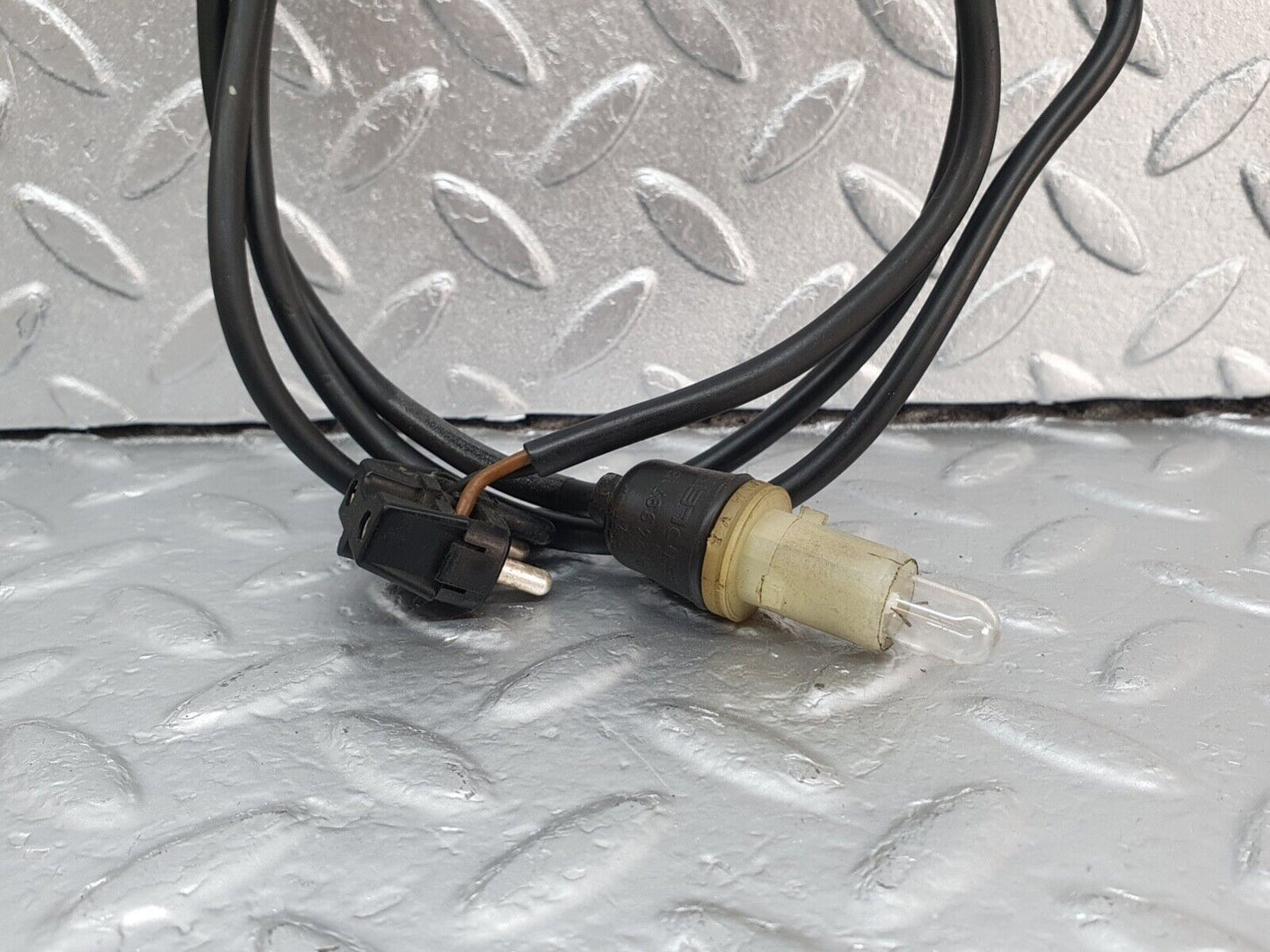43005 Mercedes-Benz W201 190 Front Wing Indicator Cable Wire 1249971881