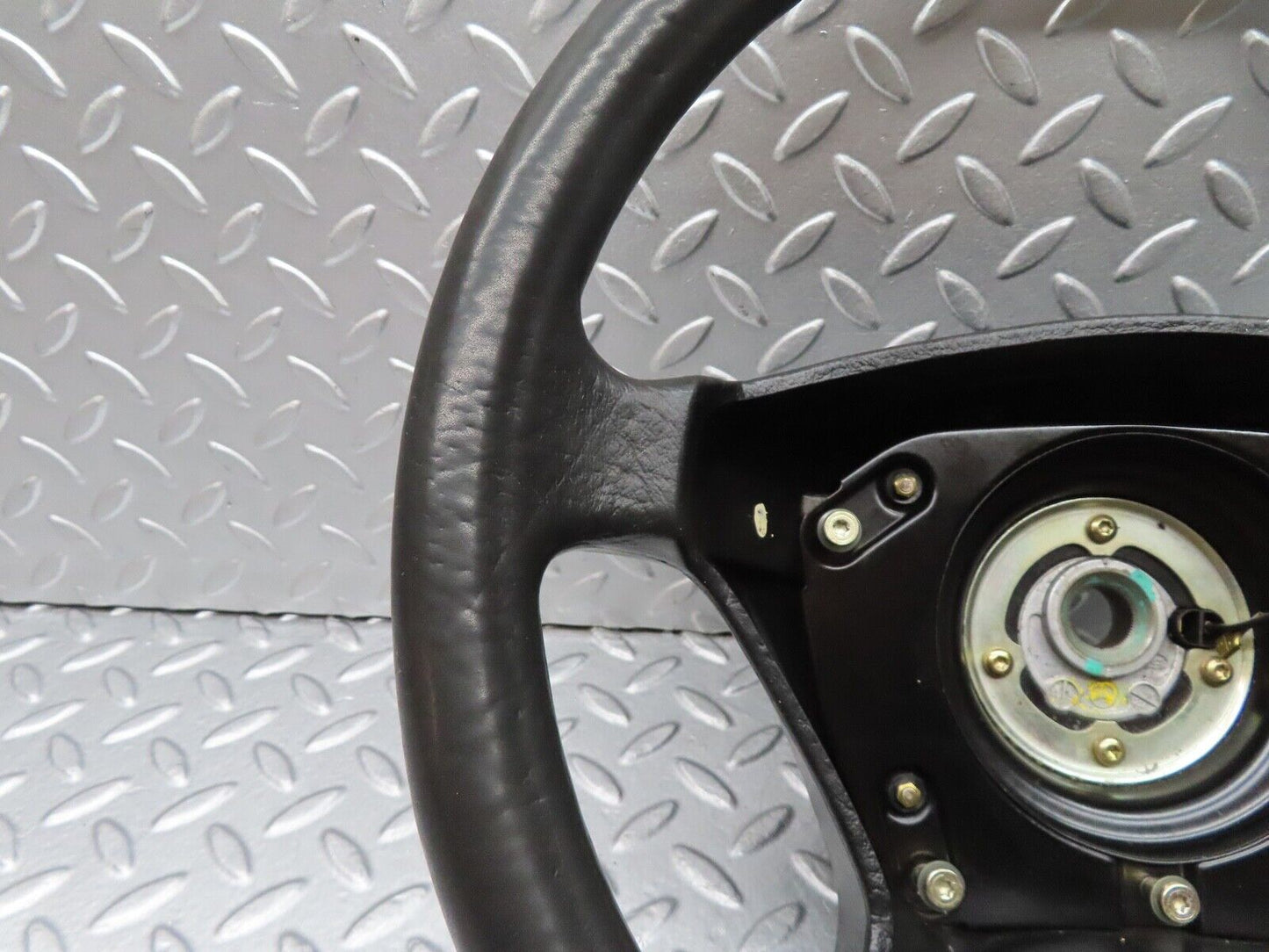 18159 Mercedes-Benz W124 Steering Wheel
