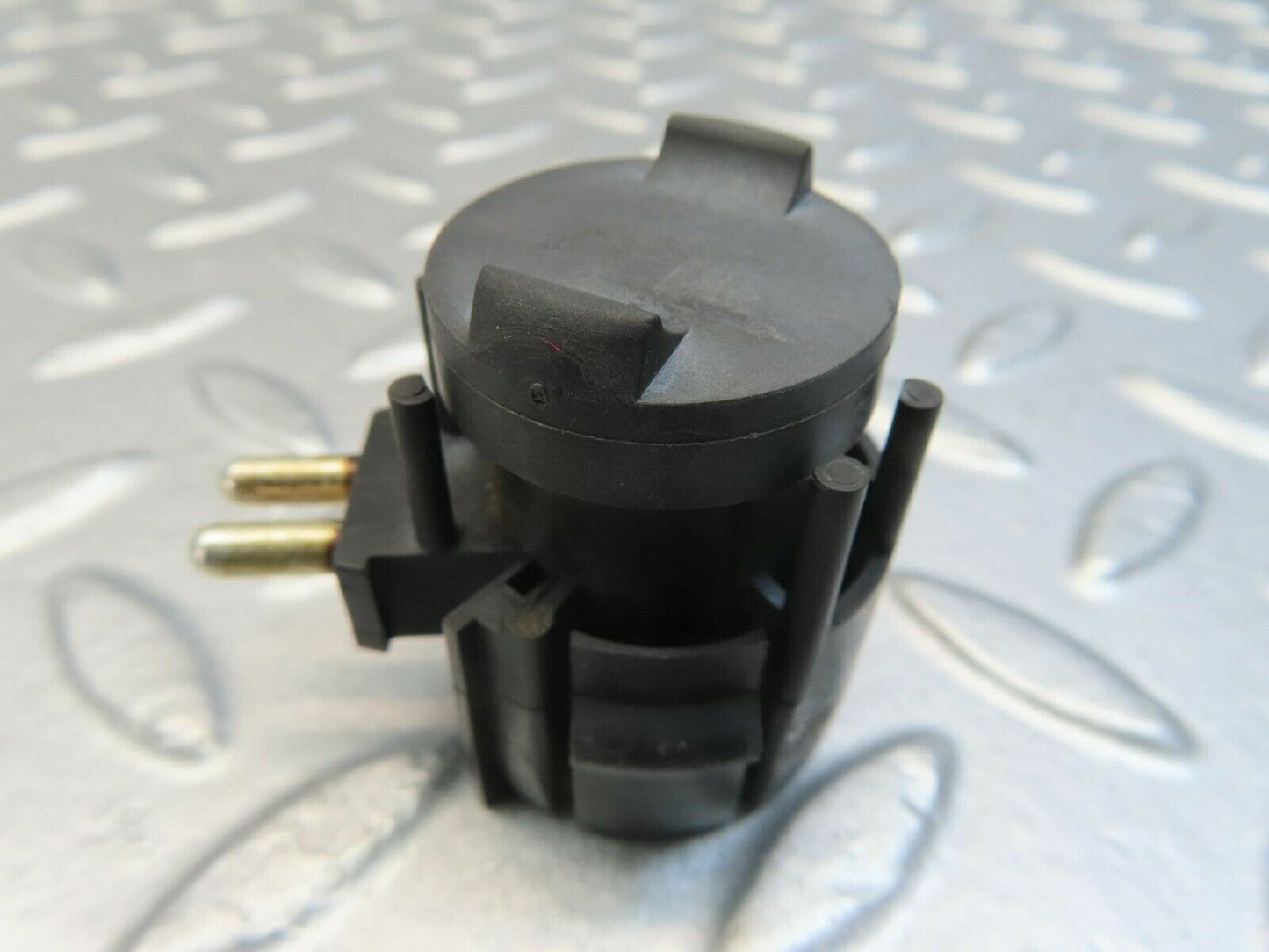 11498 Mercedes-Benz C123 230CE Coupe Gearbox Kickdown Switch 0015456314
