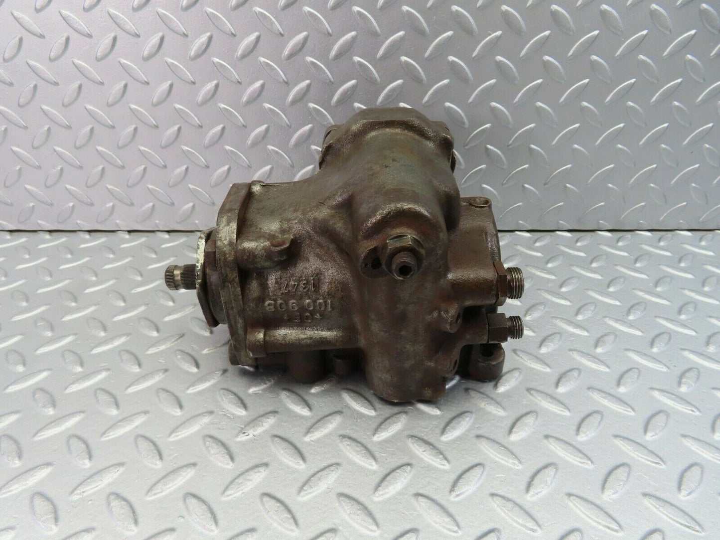 9787 Mercedes-Benz C123 280CE Coupe Steering Box 1164610101