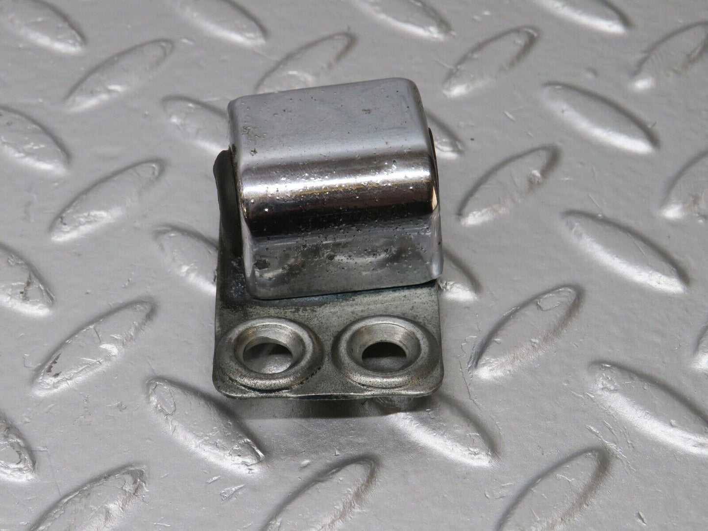 40285 Mercedes-Benz W110 230 Door Lock Latch Right Side