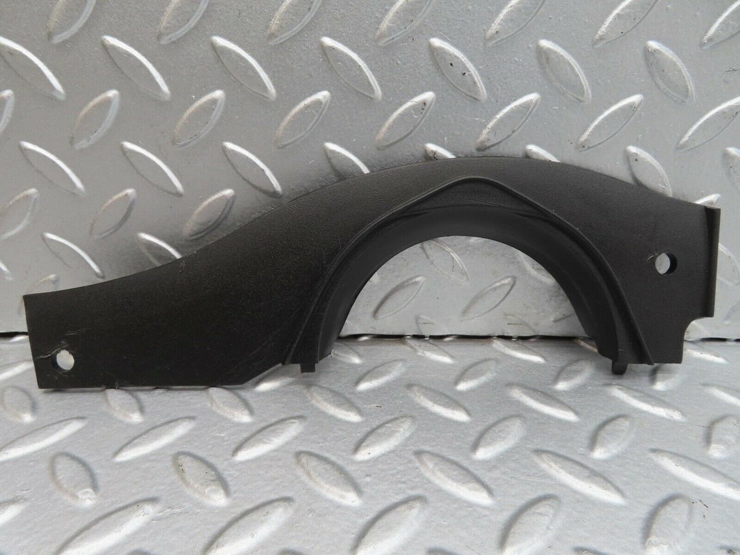 15174 Mercedes-Benz W140 S320 Windscreen Wiper Linkage Water Baffle Cover