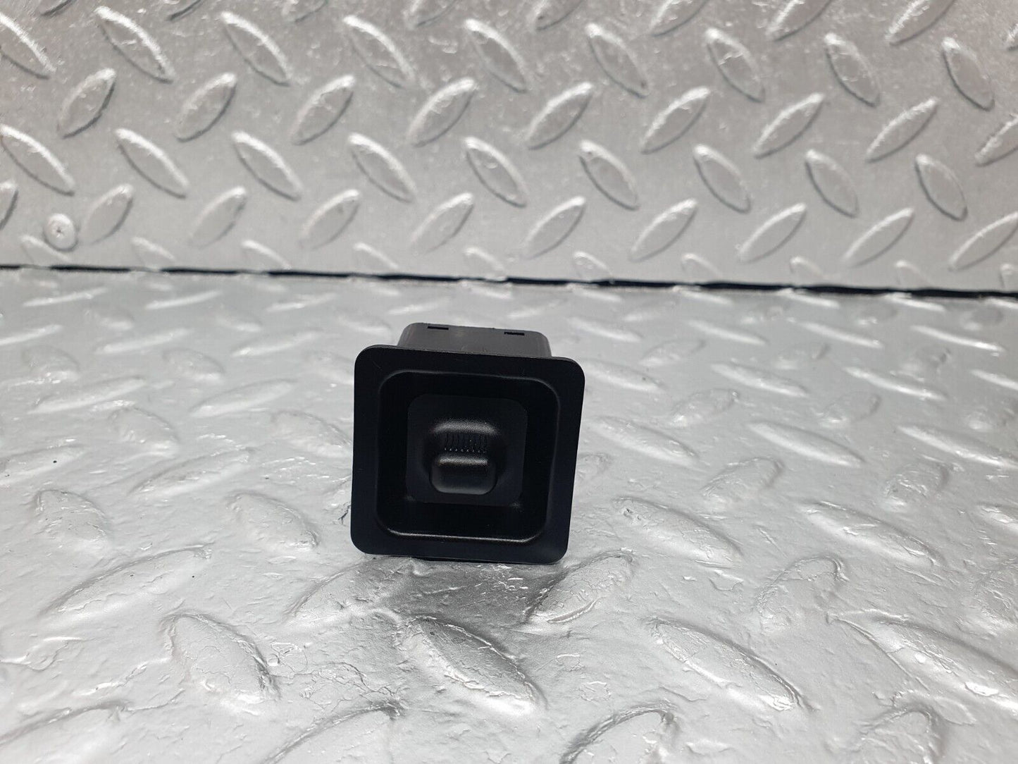 43546 Mercedes-Benz C126 380SEC Coupe Electric Mirror Adjust Switch 1268200810