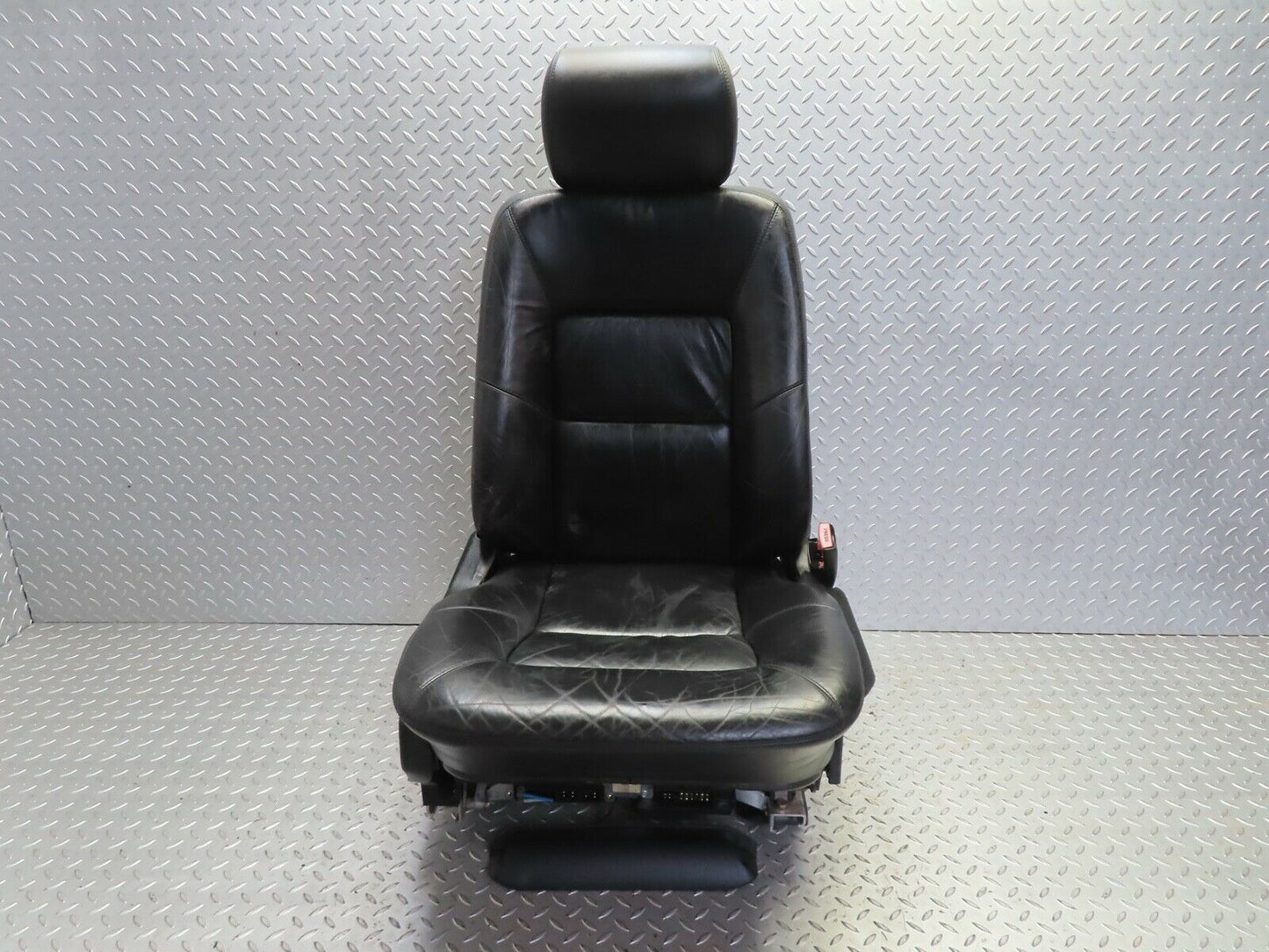 19410 Mercedes-Benz C140 CL420 Coupe Front Right Seat Black Leather