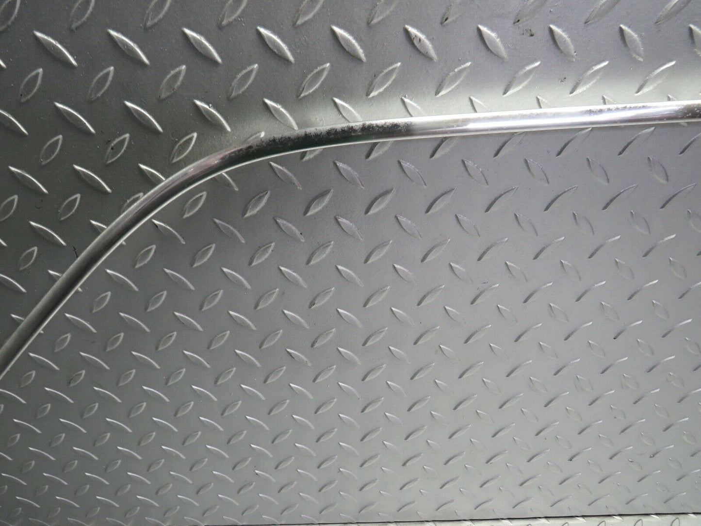 21807 Mercedes-Benz W126 300SE Roof Chrome Trim Right Side