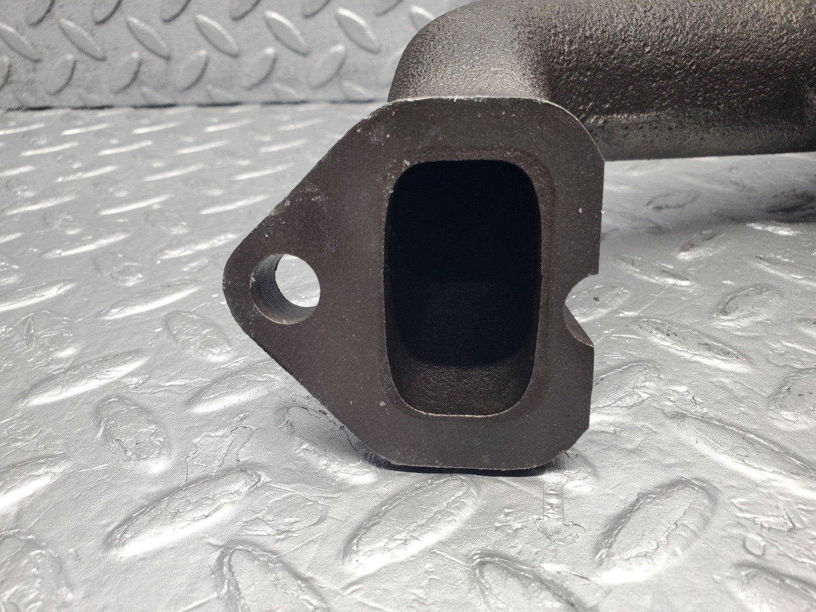 W112 exhaust manifold 4-6 used OEM