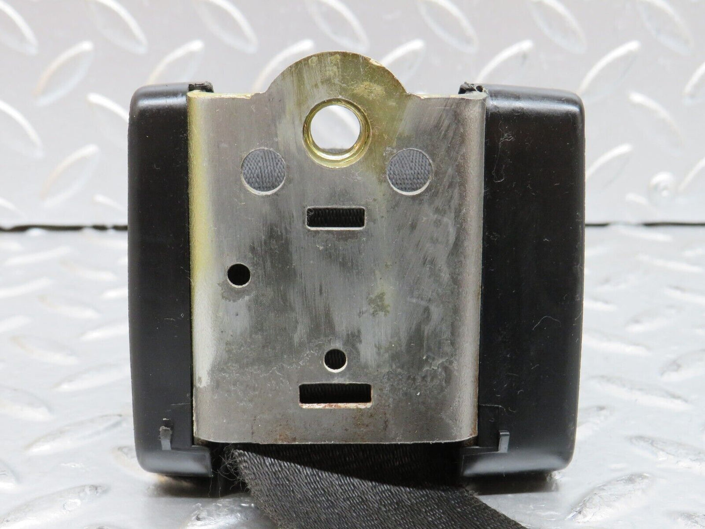 28161 Mercedes-Benz W123 280E Front Right Seat Belt 1238605285