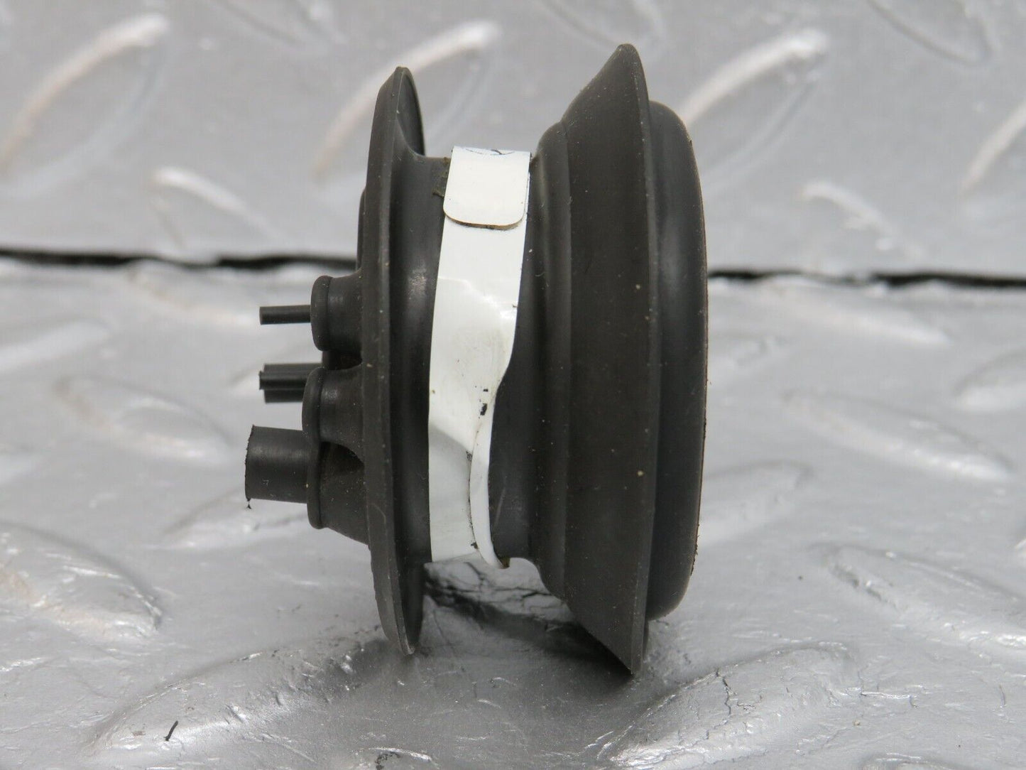 39781 Mercedes-Benz R129 320SL Coupe Firewall Rubber Grommet 0089971781