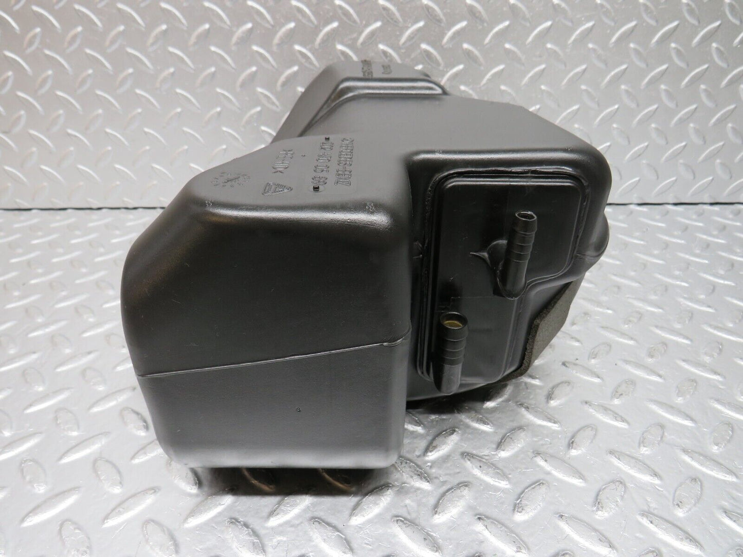33344 Mercedes-Benz W202 C180 Fuel System Expansion Tank 2024700589