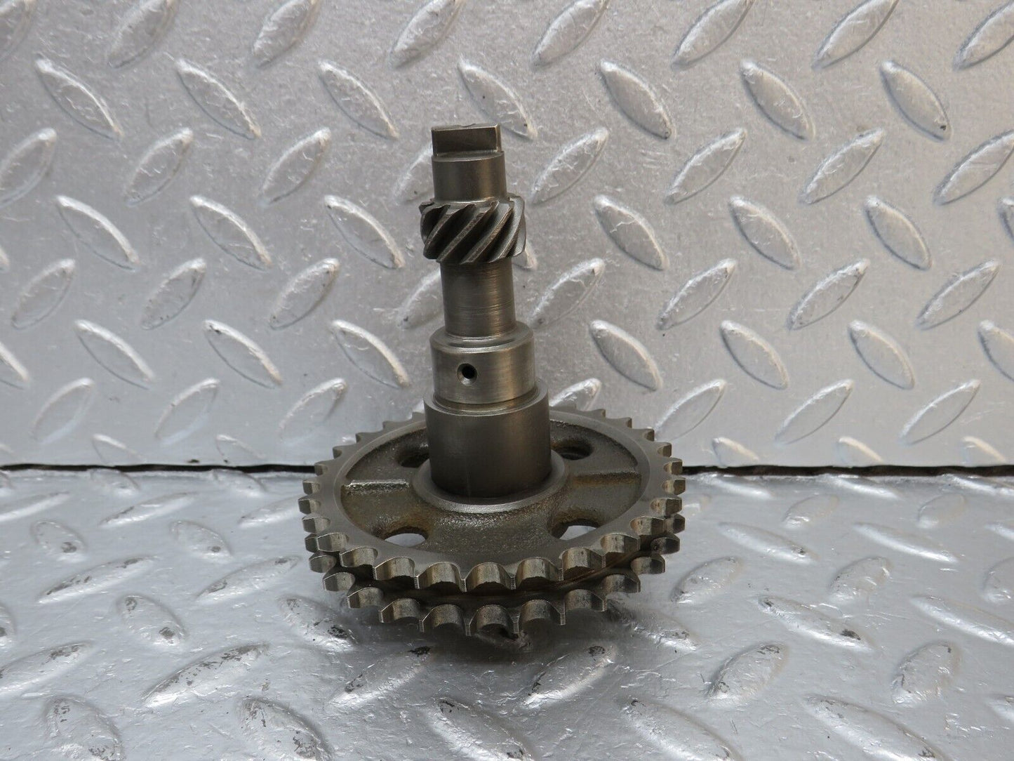39935 Mercedes-Benz R107 350SL Camshaft Intermediate Timing Gear 1161570414