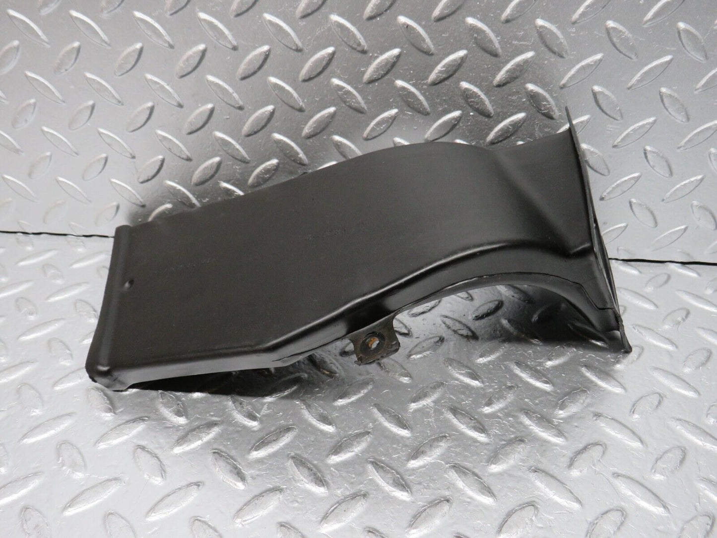 0692 Mercedes-Benz C107 350SLC Coupe Heating Air Duct Right Side 1078310246
