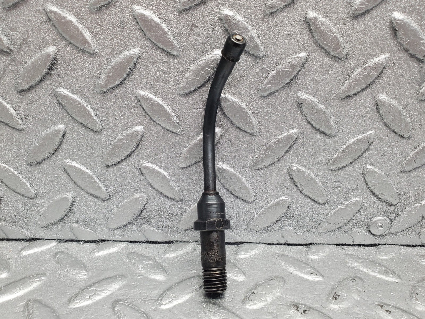 W112 fuel injector used OEM