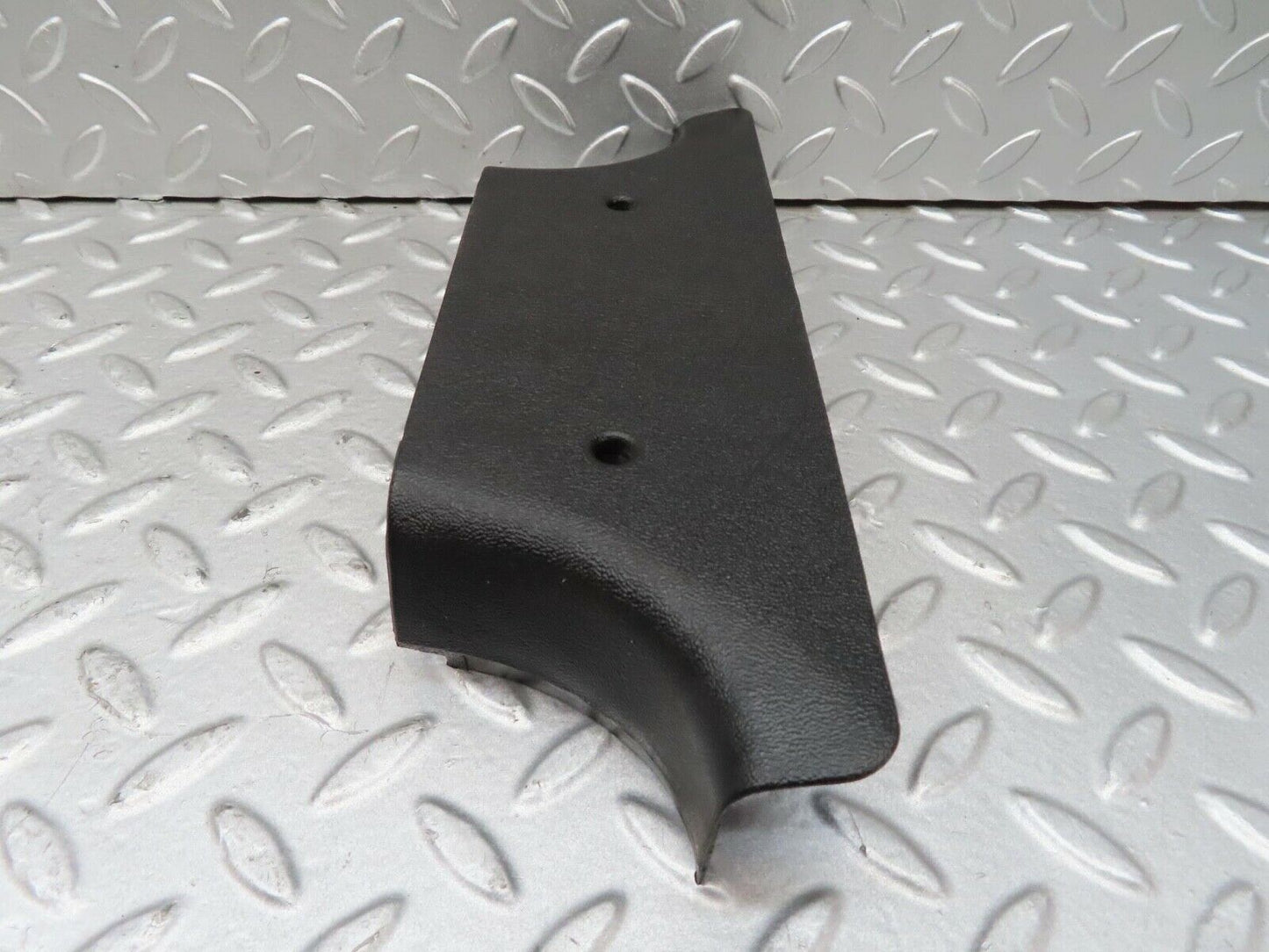 14643 Mercedes-Benz W201 190E B Pillar Bottom Cover Right Side 2016920222