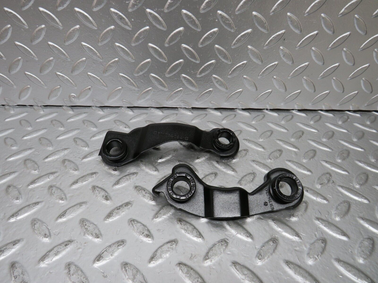25283 Mercedes-Benz W201 190D Intake Manifold Bracket Cable Holder 6010940841