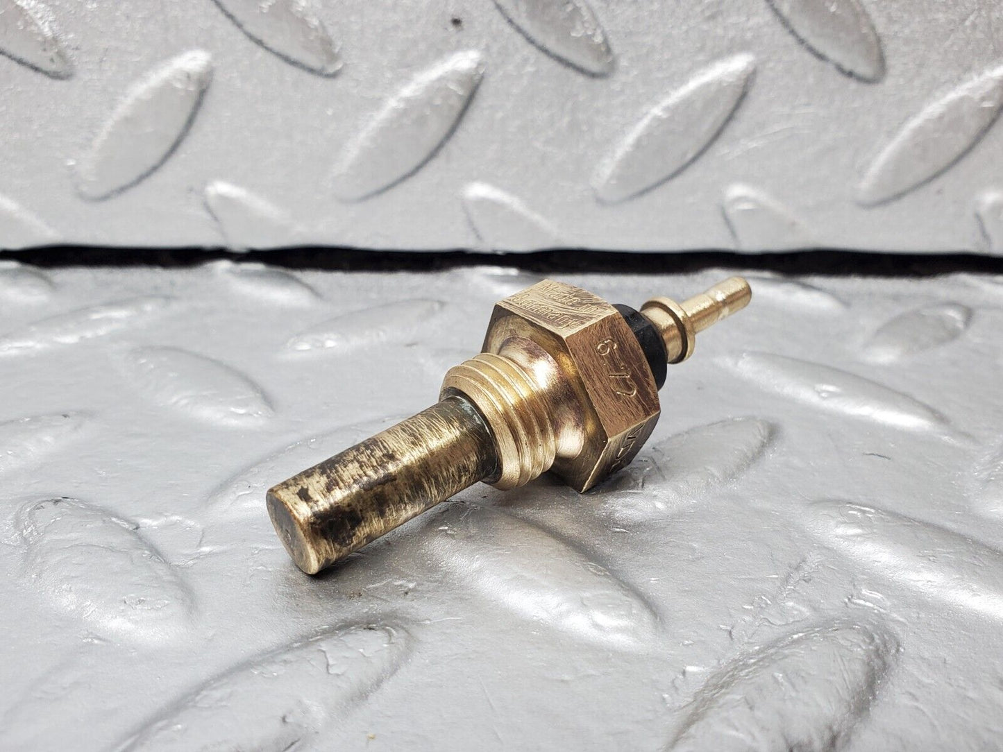 45471 Mercedes-Benz 280E M110.988 Coolant Temperature Sensor VDO