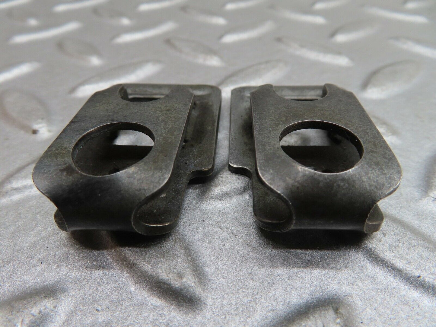 17507 Mercedes-Benz R129 300SL Coupe Fuel Injector Bracket Holder