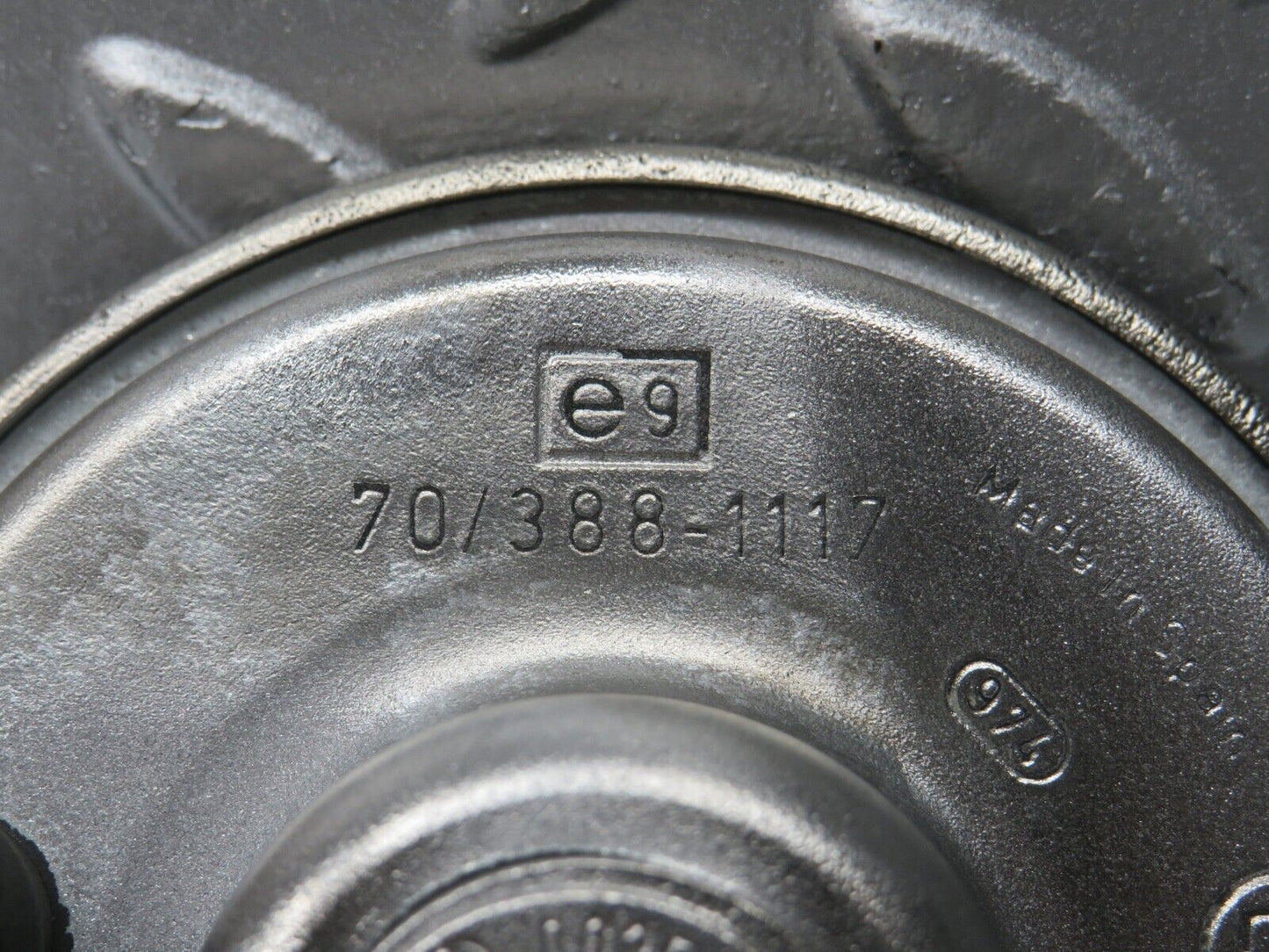 30311 Mercedes-Benz W124 230E Horn Bosch CH2001