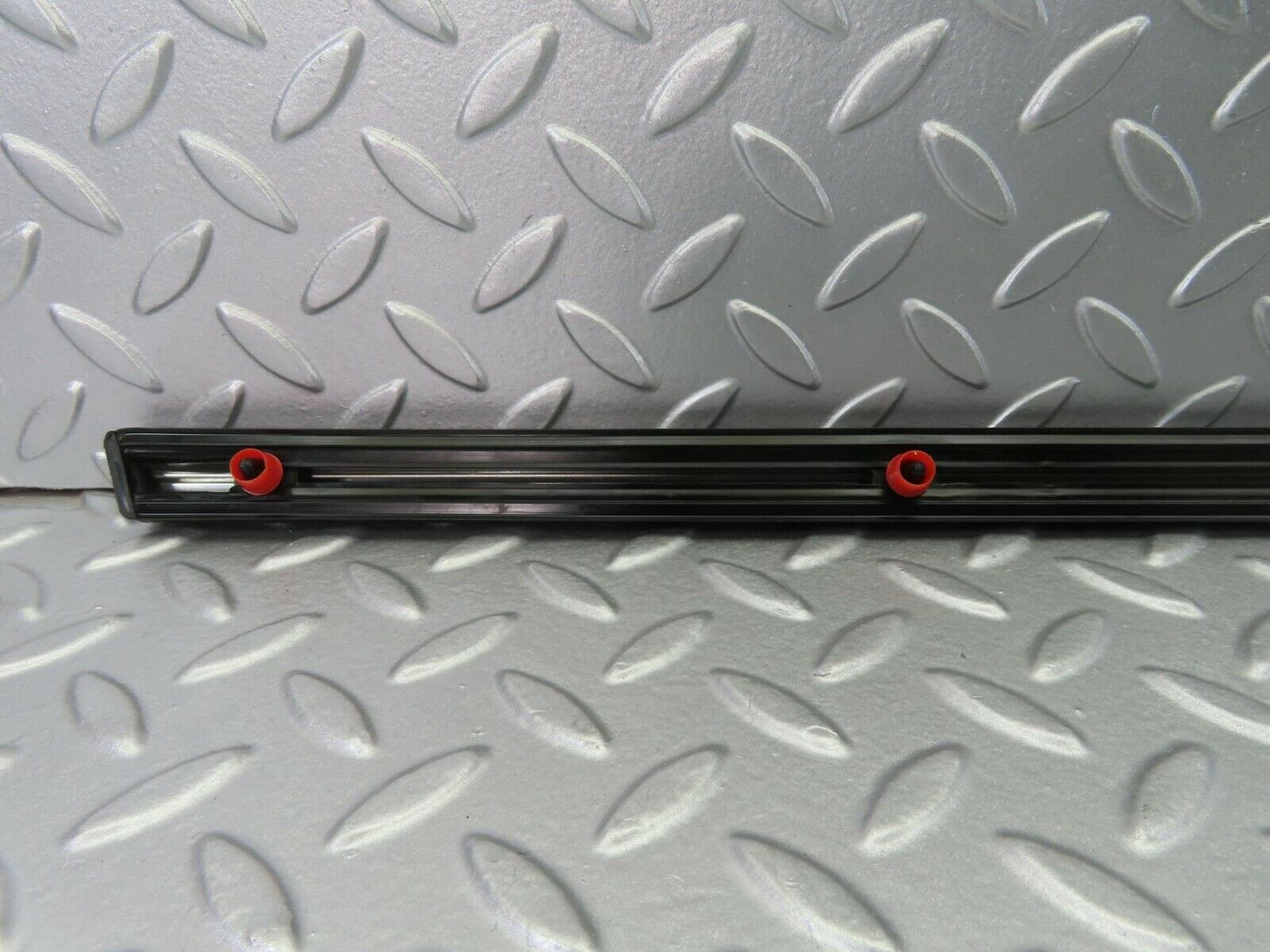 10244 Mercedes-Benz W123 Rear Left Door Centre Moulding Trim