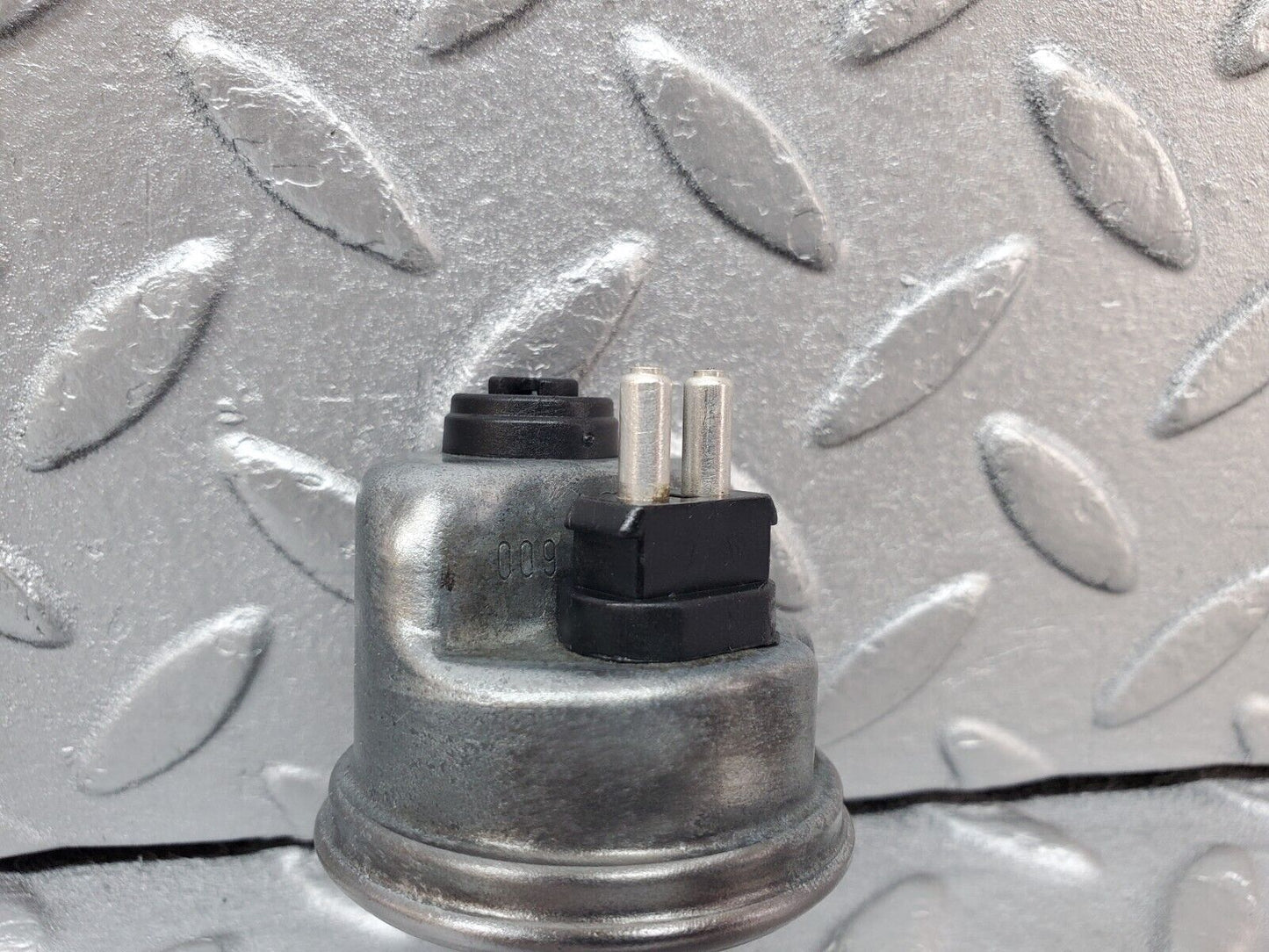 45065 Mercedes-Benz R129 300SL Coupe Oil Pressure Sensor 0095420817