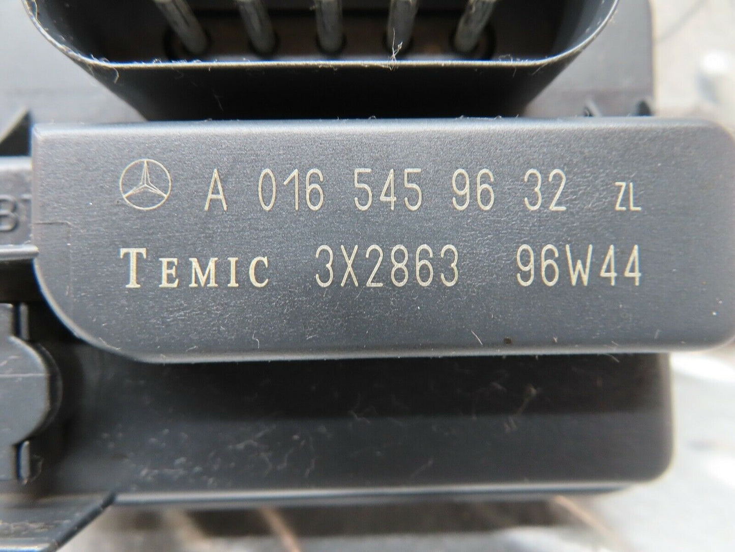 19442 Mercedes-Benz C140 CL420 Coupe Radiator Fan Relay 0165459632