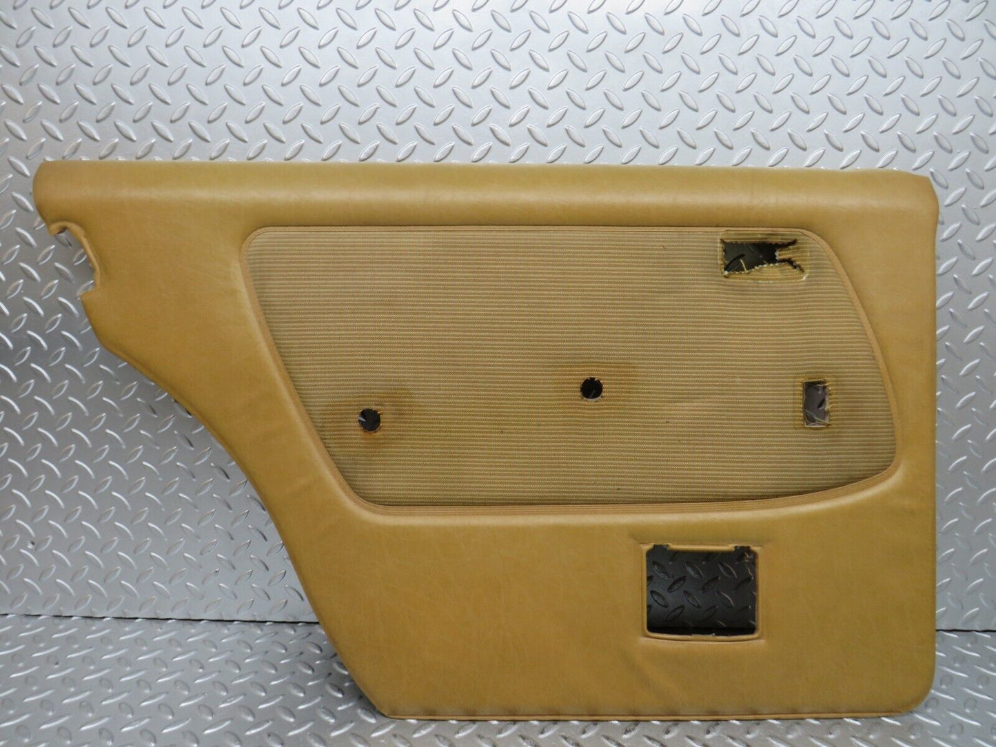 28552 Mercedes-Benz W123 230E Rear Right Door Card Beige