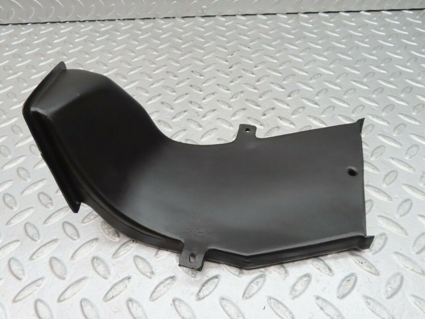 16592 Mercedes-Benz C107 380SLC Floor Ventilation Duct Right 1078310246